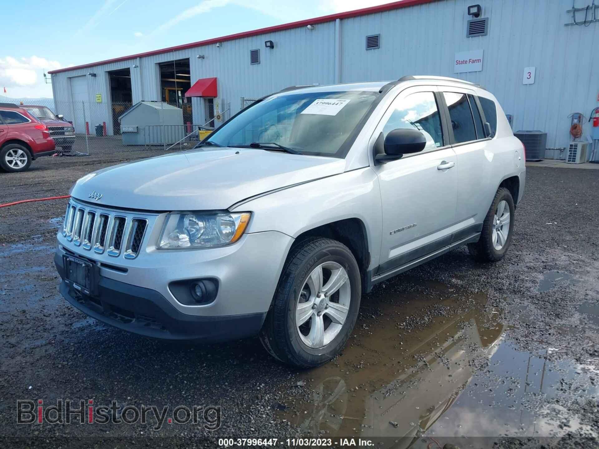 2011 JEEP COMPASS - VIN: 1J4NF1FB7BD148400 - Photo 2
