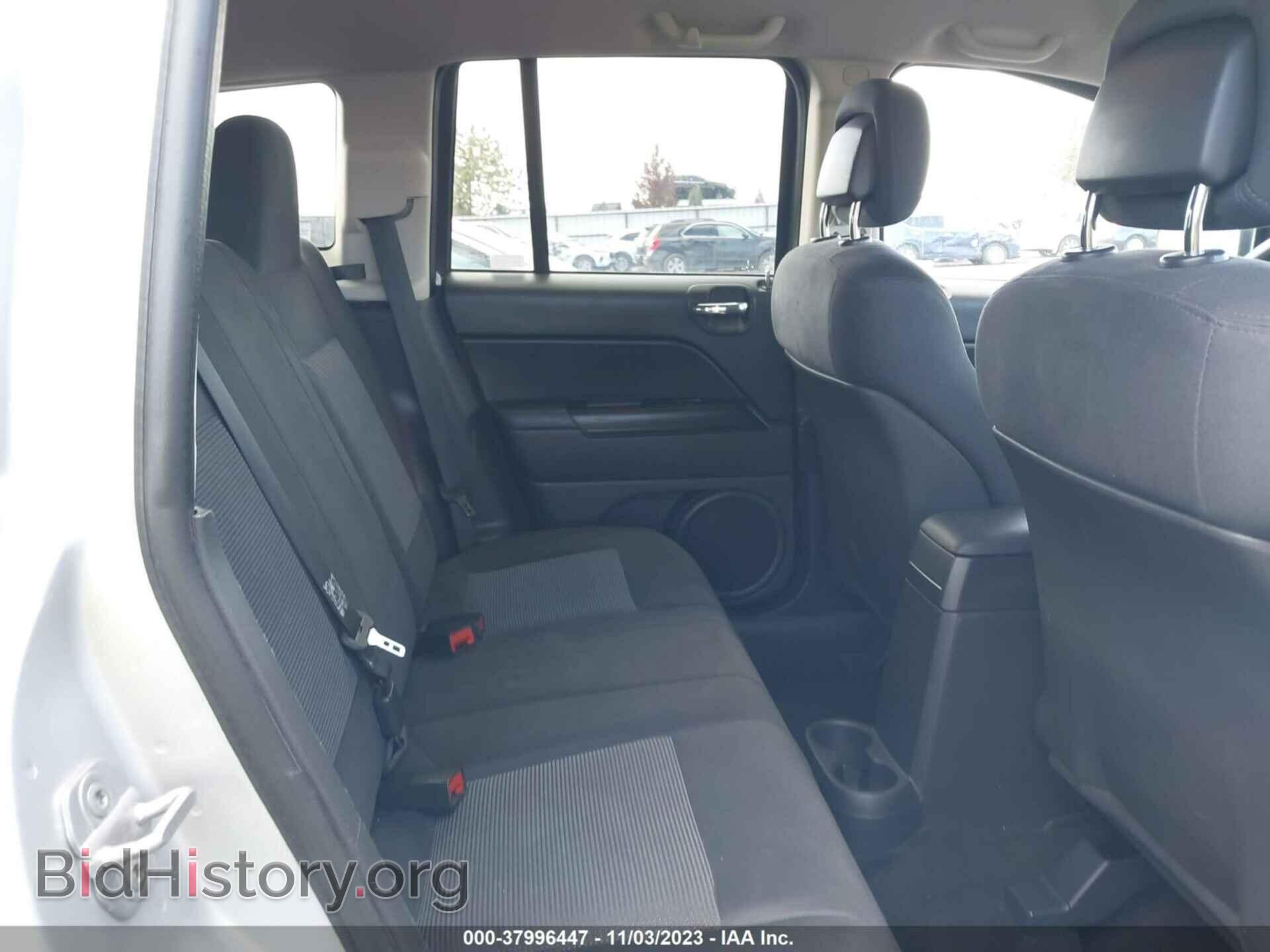 2011 JEEP COMPASS - VIN: 1J4NF1FB7BD148400 - Photo 8
