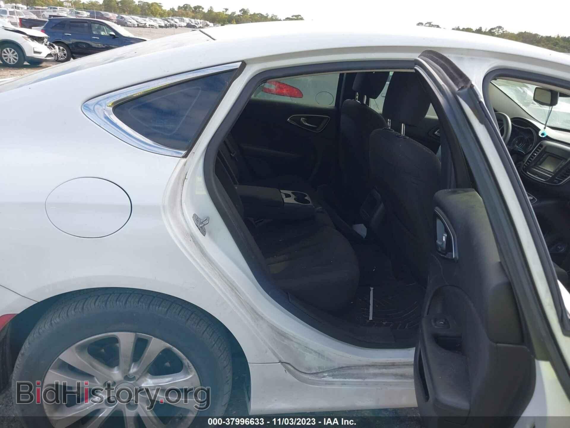 2016 CHRYSLER 200 - VIN: 1C3CCCAB7GN155474 - Фото 8