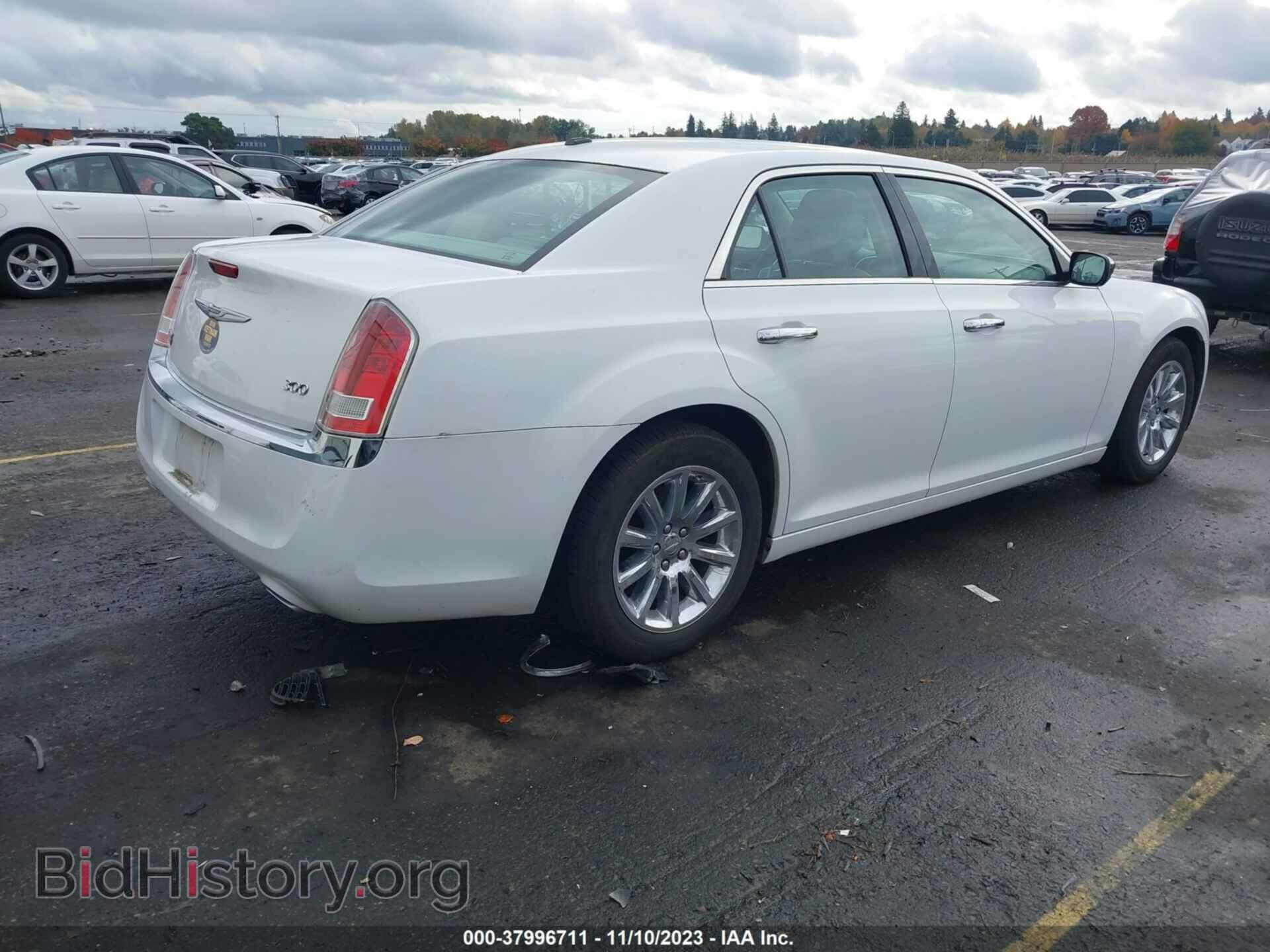 2012 CHRYSLER 300 - VIN: 2C3CCACG7CH278241 - Photo 4