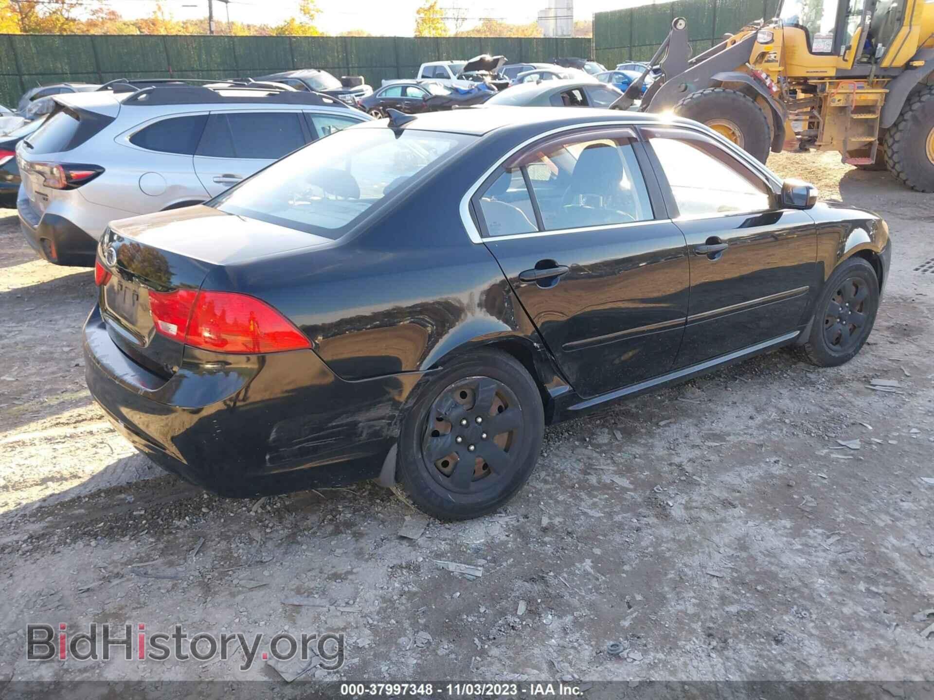 2009 KIA OPTIMA - VIN: KNAGE228695332648 - Фото 4