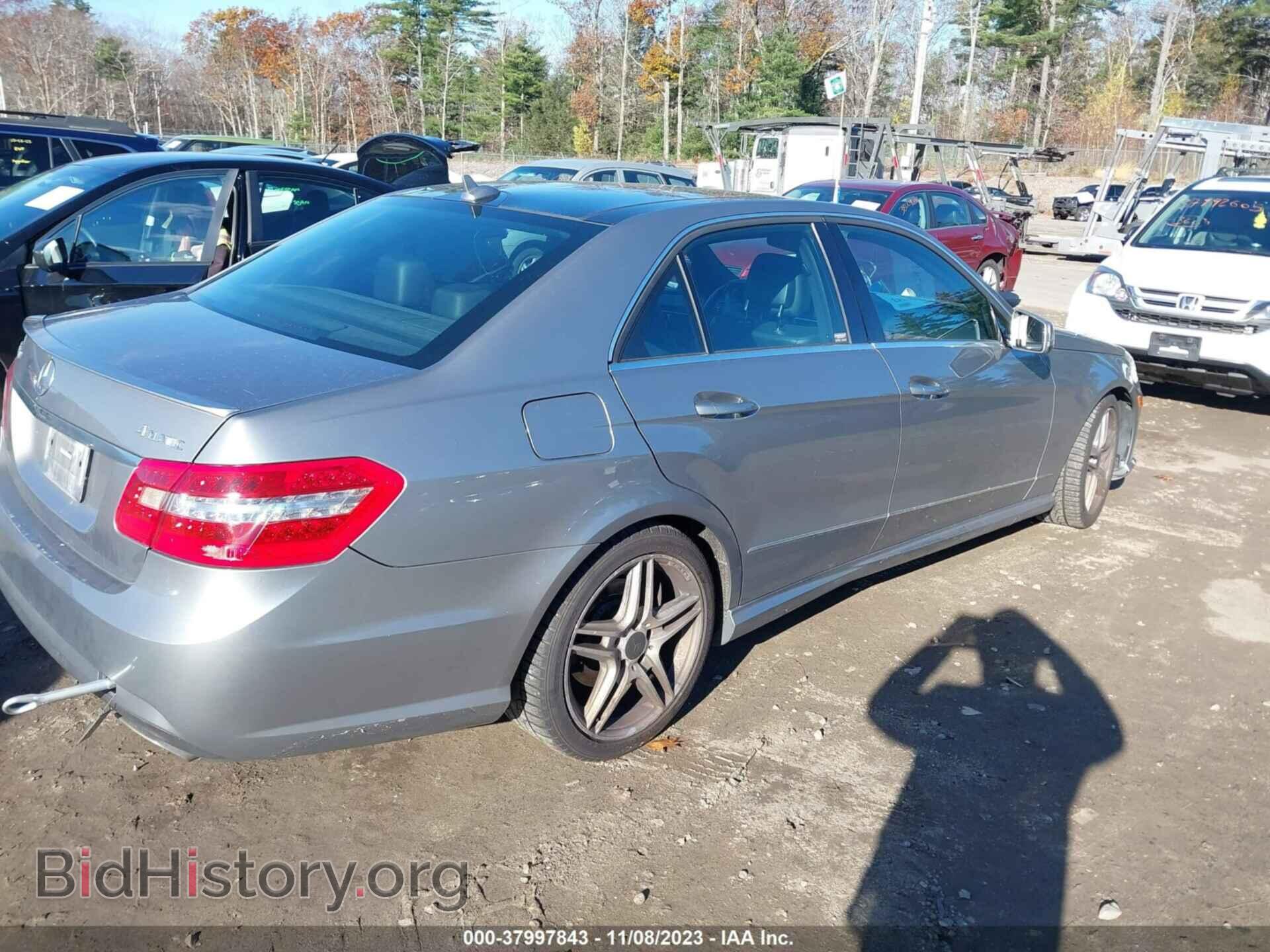 2011 MERCEDES-BENZ E-CLASS - VIN: WDDHF8HB5BA266932 - Фото 4