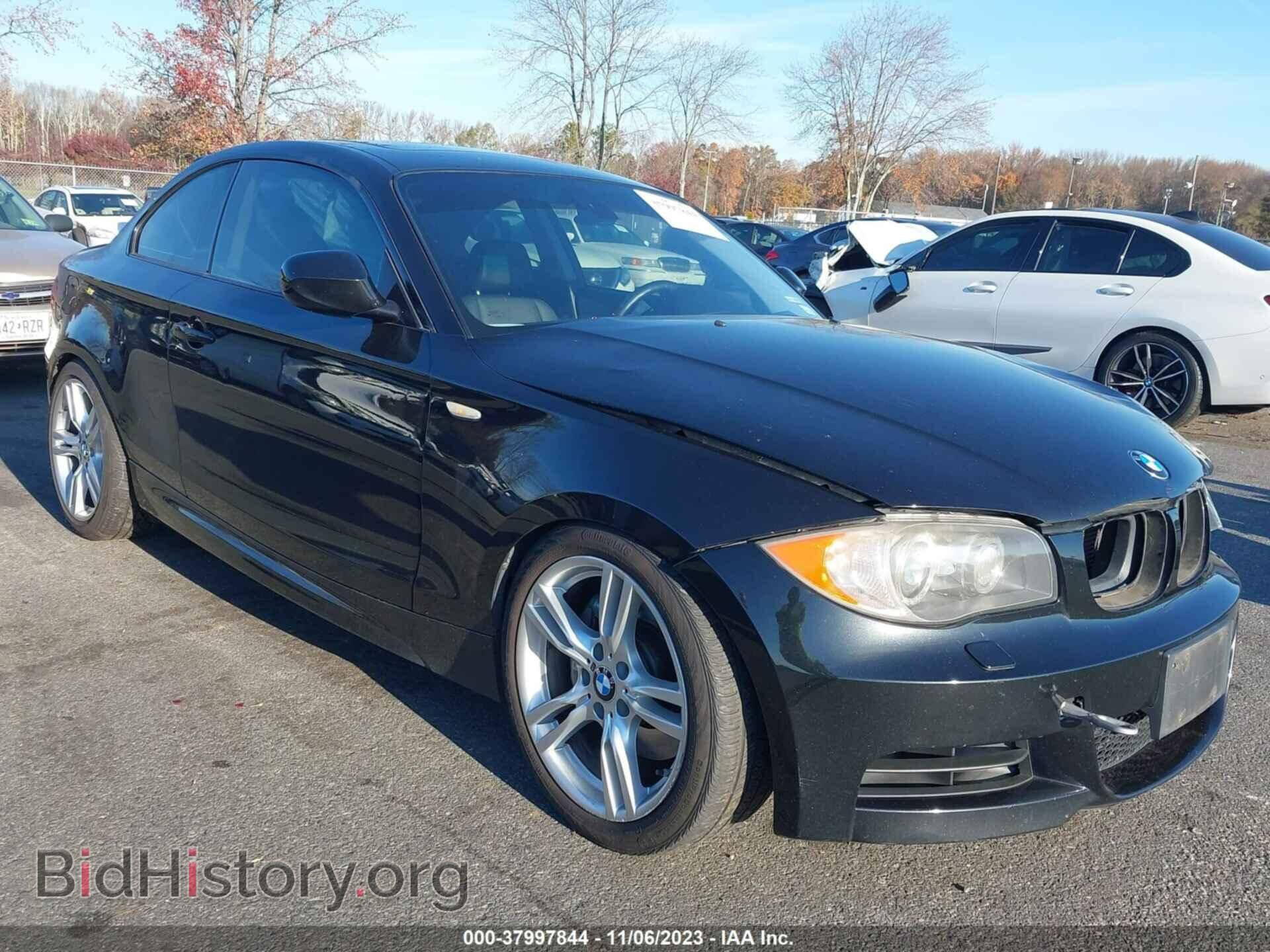 Photo WBAUC9C59BVM09377 - BMW 135I 2011