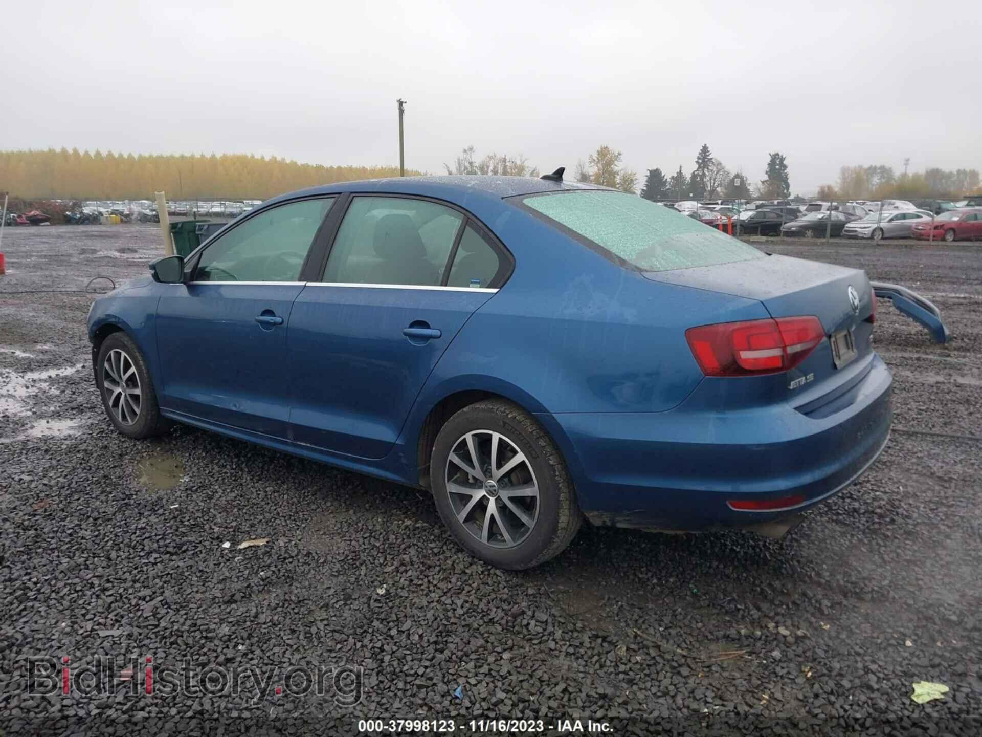 2017 VOLKSWAGEN JETTA - VIN: 3VWDB7AJ8HM234579 - Фото 3