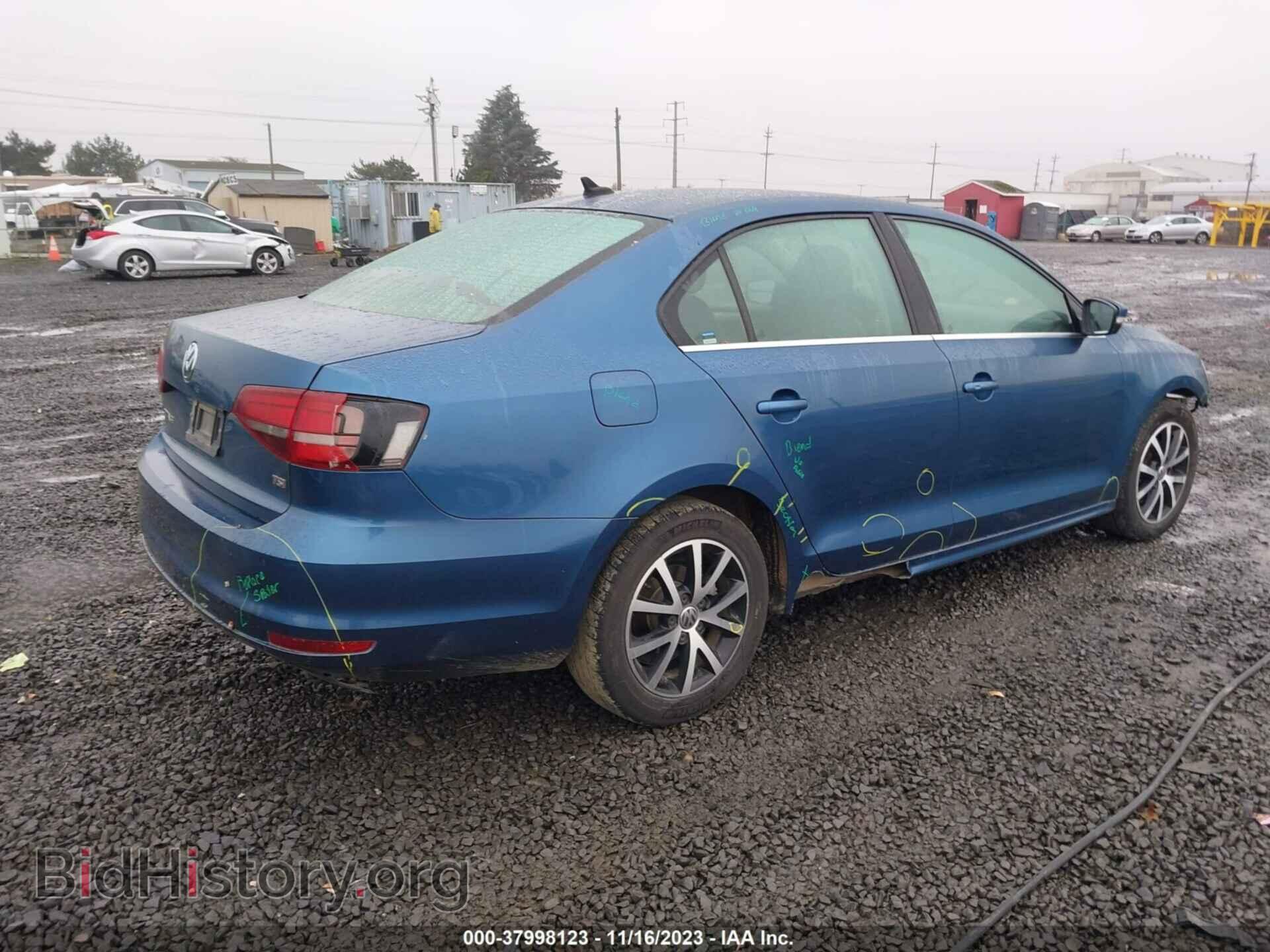 2017 VOLKSWAGEN JETTA - VIN: 3VWDB7AJ8HM234579 - Фото 4