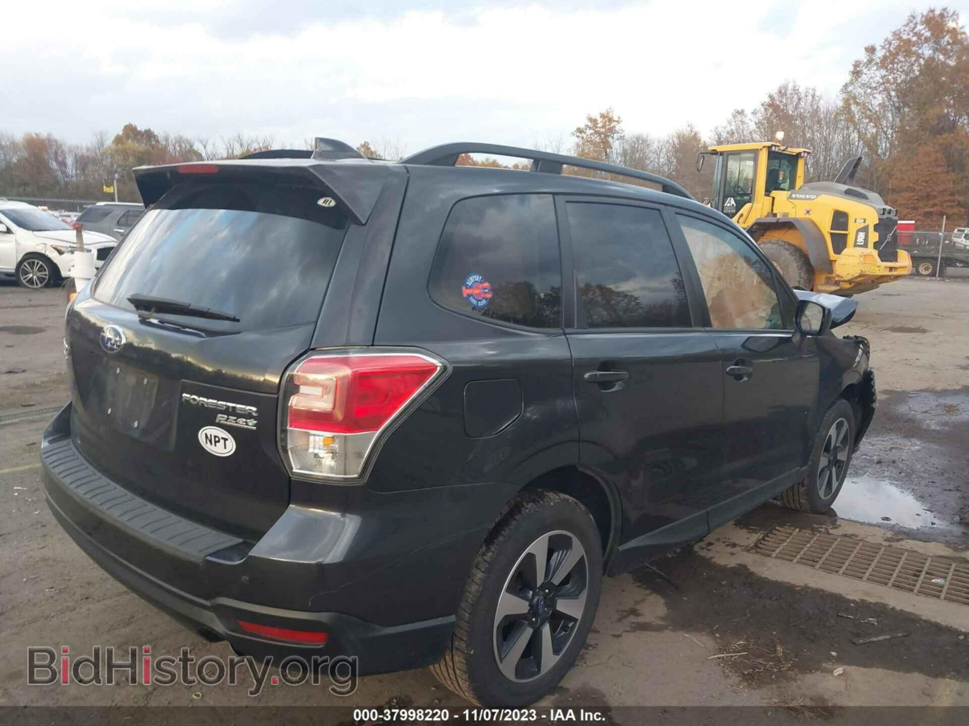 2017 SUBARU FORESTER - VIN: JF2SJAEC7HH426880 - Фото 4