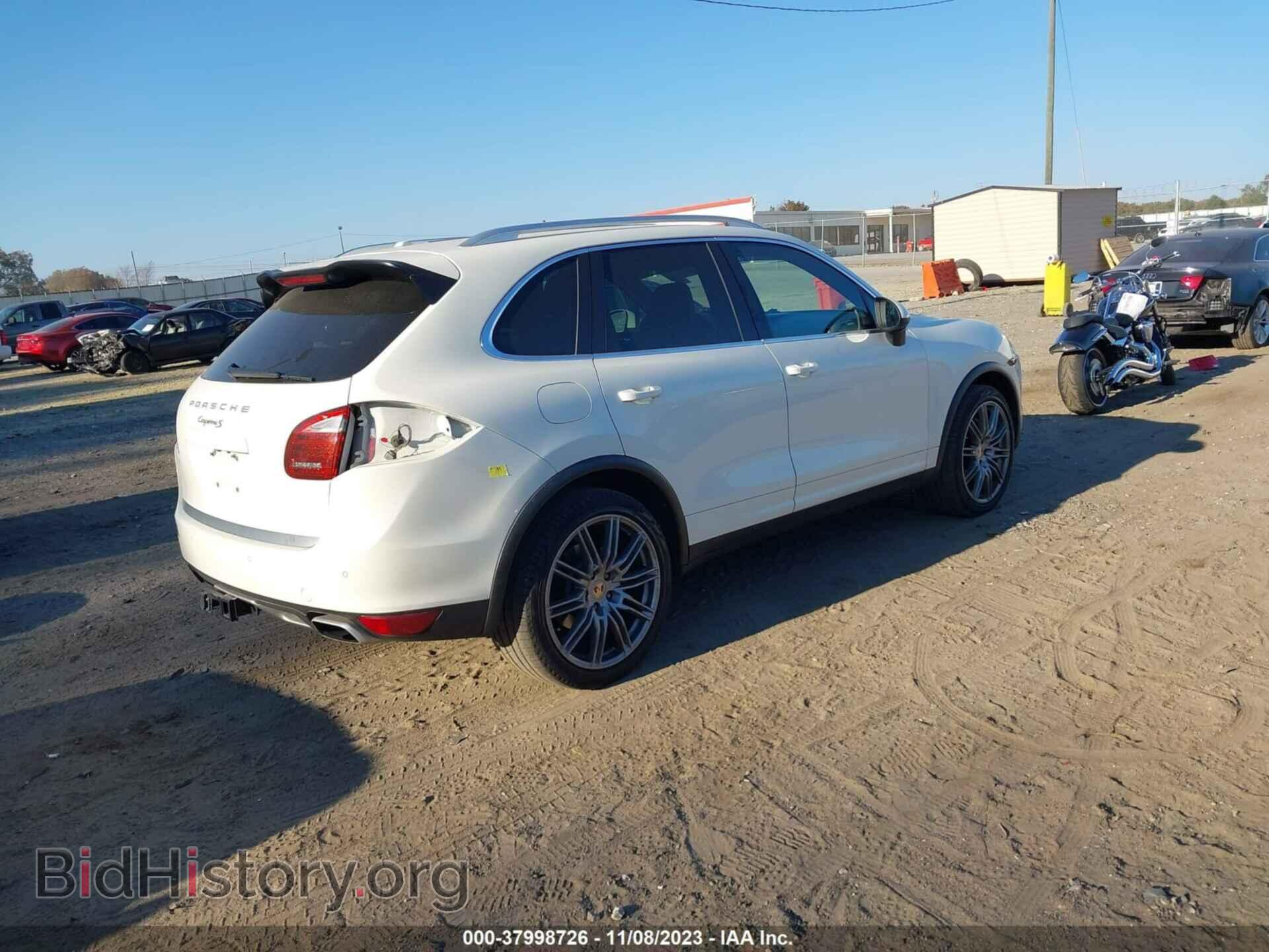 2011 PORSCHE CAYENNE - VIN: WP1AB2A23BLA44598 - Фото 4
