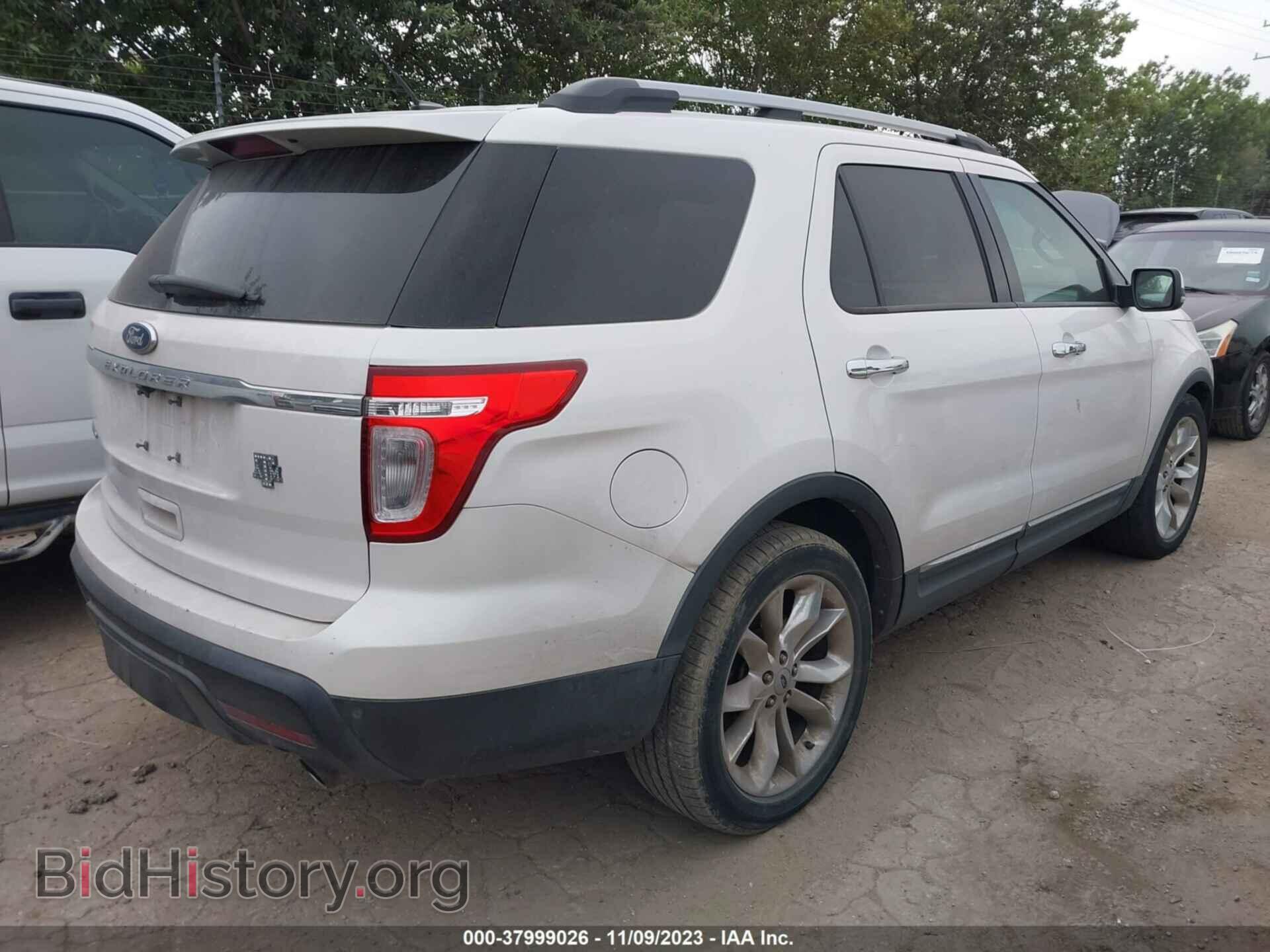 2011 FORD EXPLORER - VIN: 1FMHK7F88BGA05598 - Photo 4