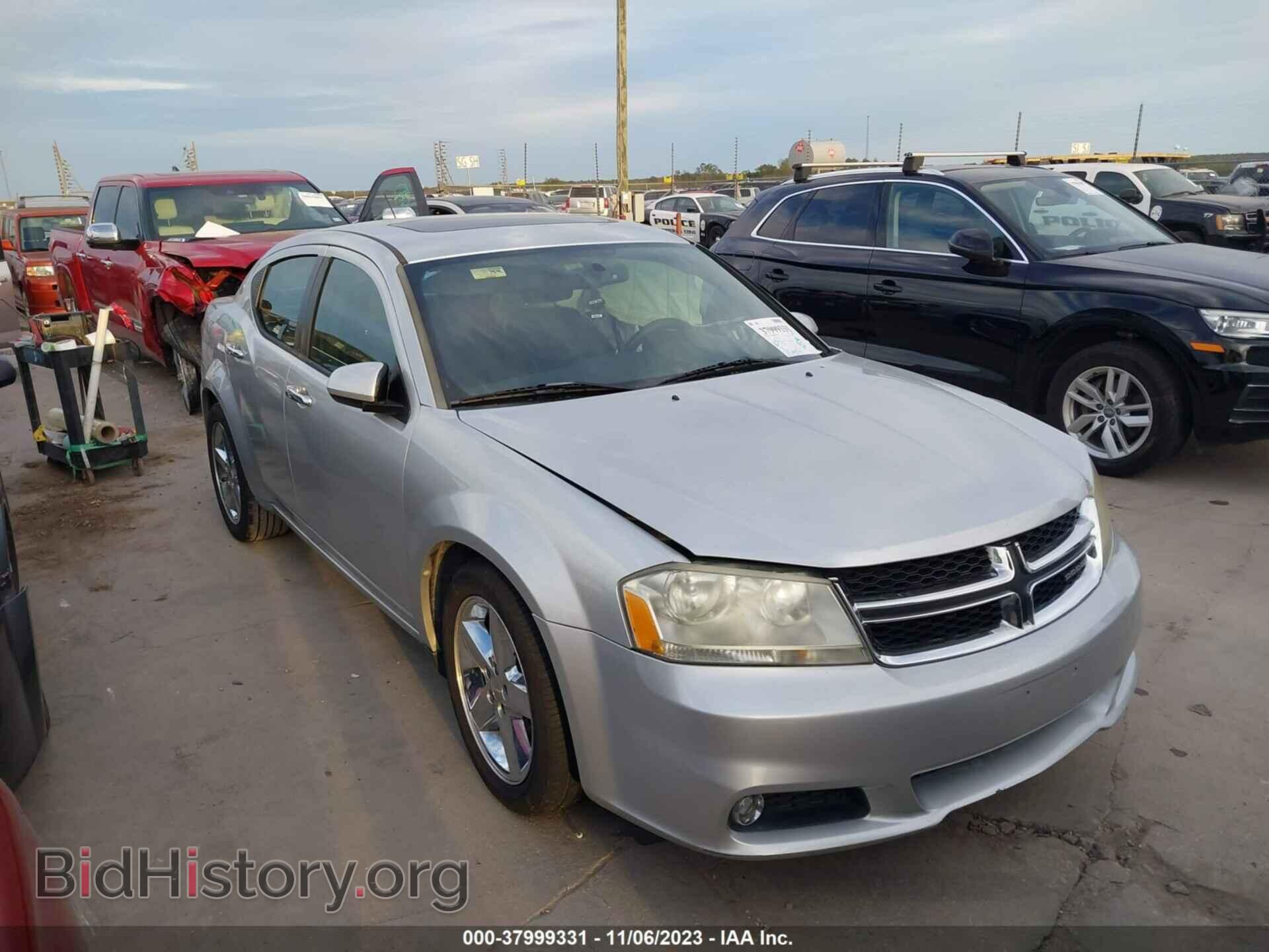 Фотография 1B3BD2FG5BN573383 - DODGE AVENGER 2011