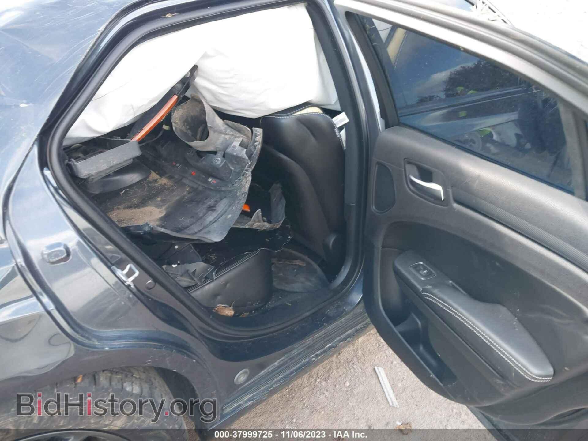 2016 CHRYSLER 300 - VIN: 2C3CCAGG8GH182781 - Фото 8