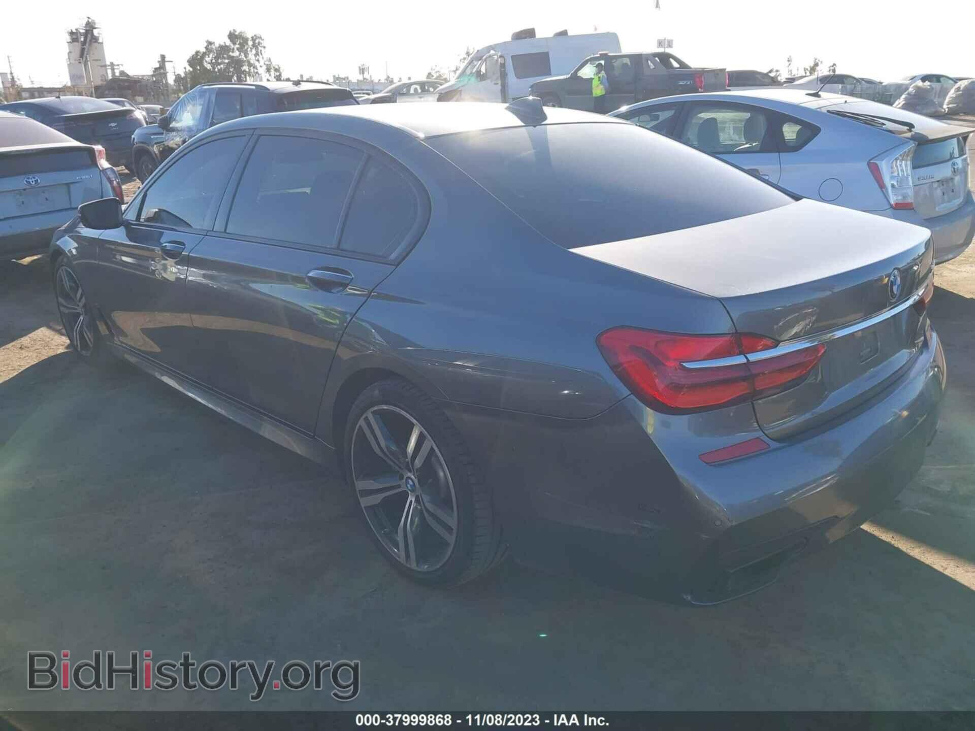 2016 BMW 740I - VIN: WBA7E2C52GG547594 - Фото 3