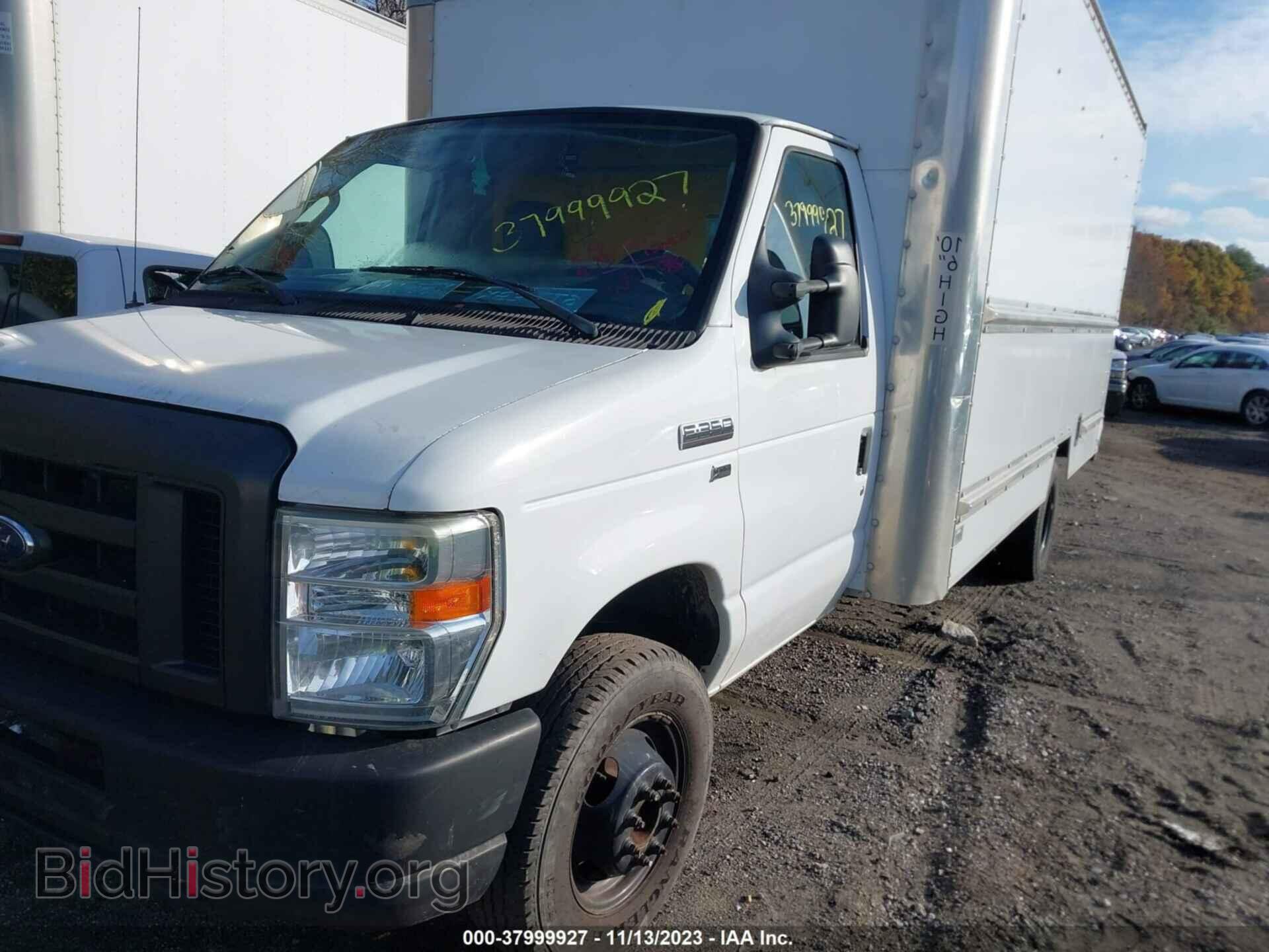 2011 FORD E-350 CUTAWAY - VIN: 1FDWE3FL2BDA63896 - Фото 2