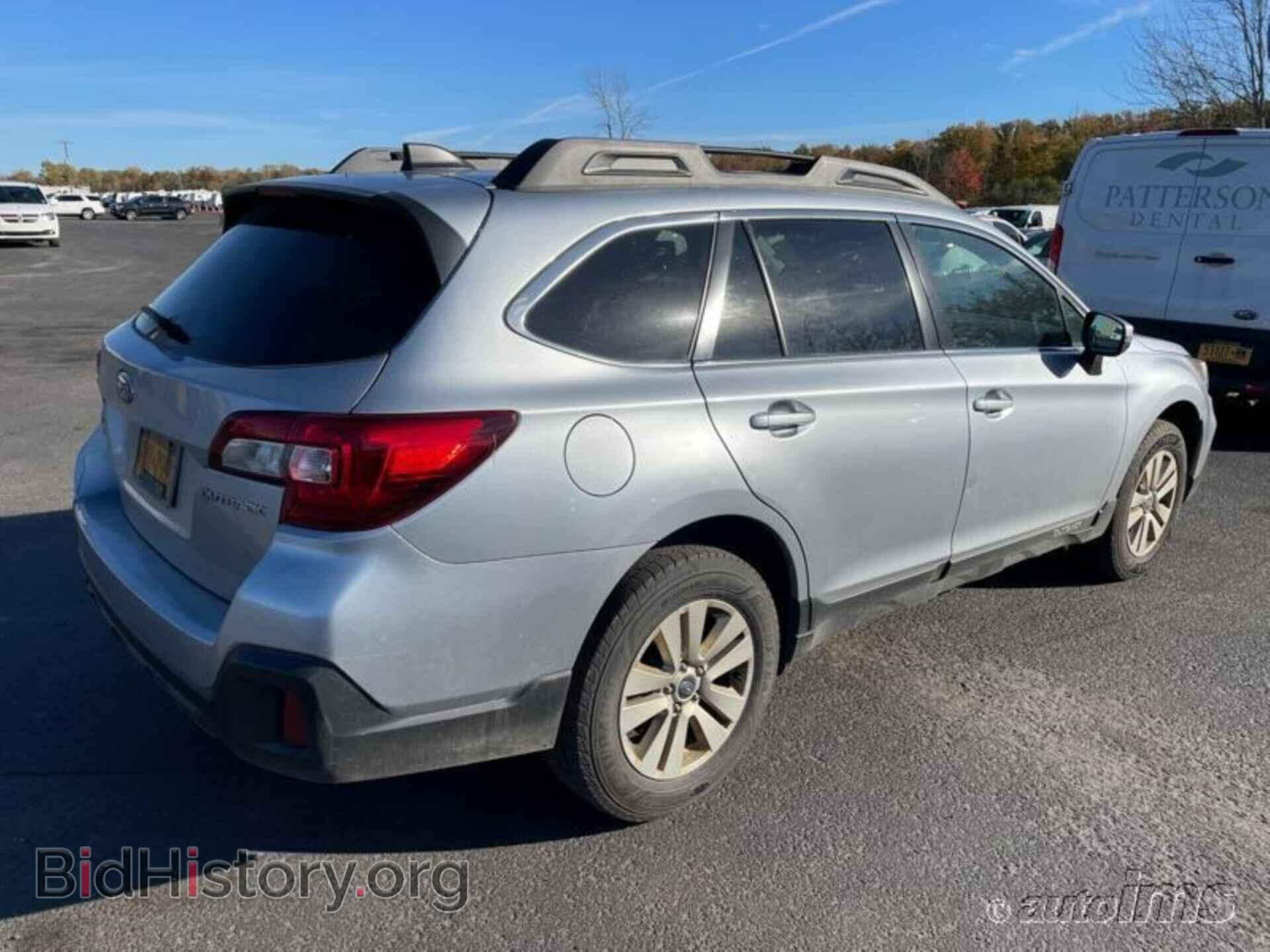 2018 SUBARU OUTBACK - VIN: 4S4BSAFC8J3316588 - Фото 9