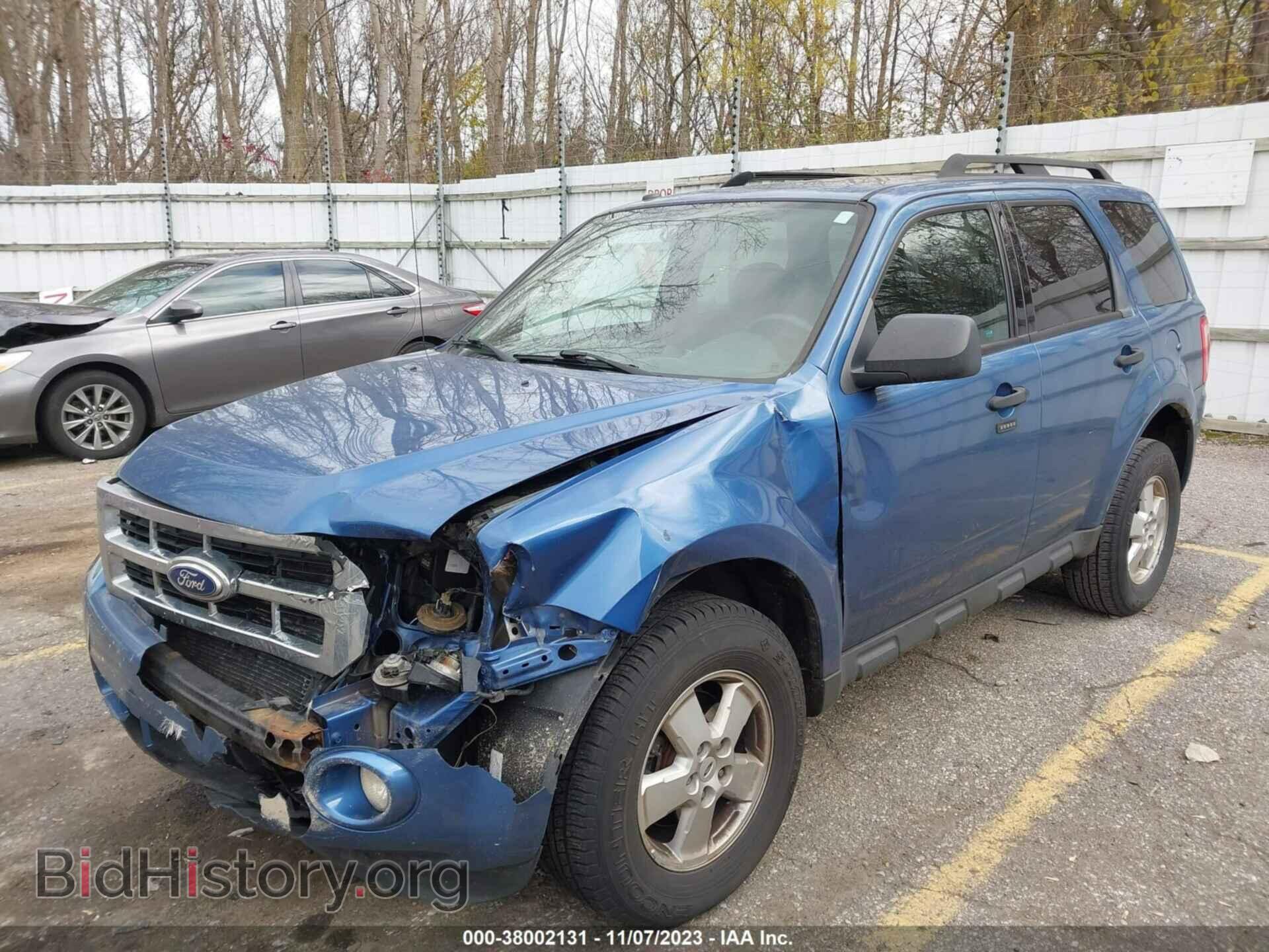 2010 FORD ESCAPE - VIN: 1FMCU0DG7AKC47235 - Фото 2