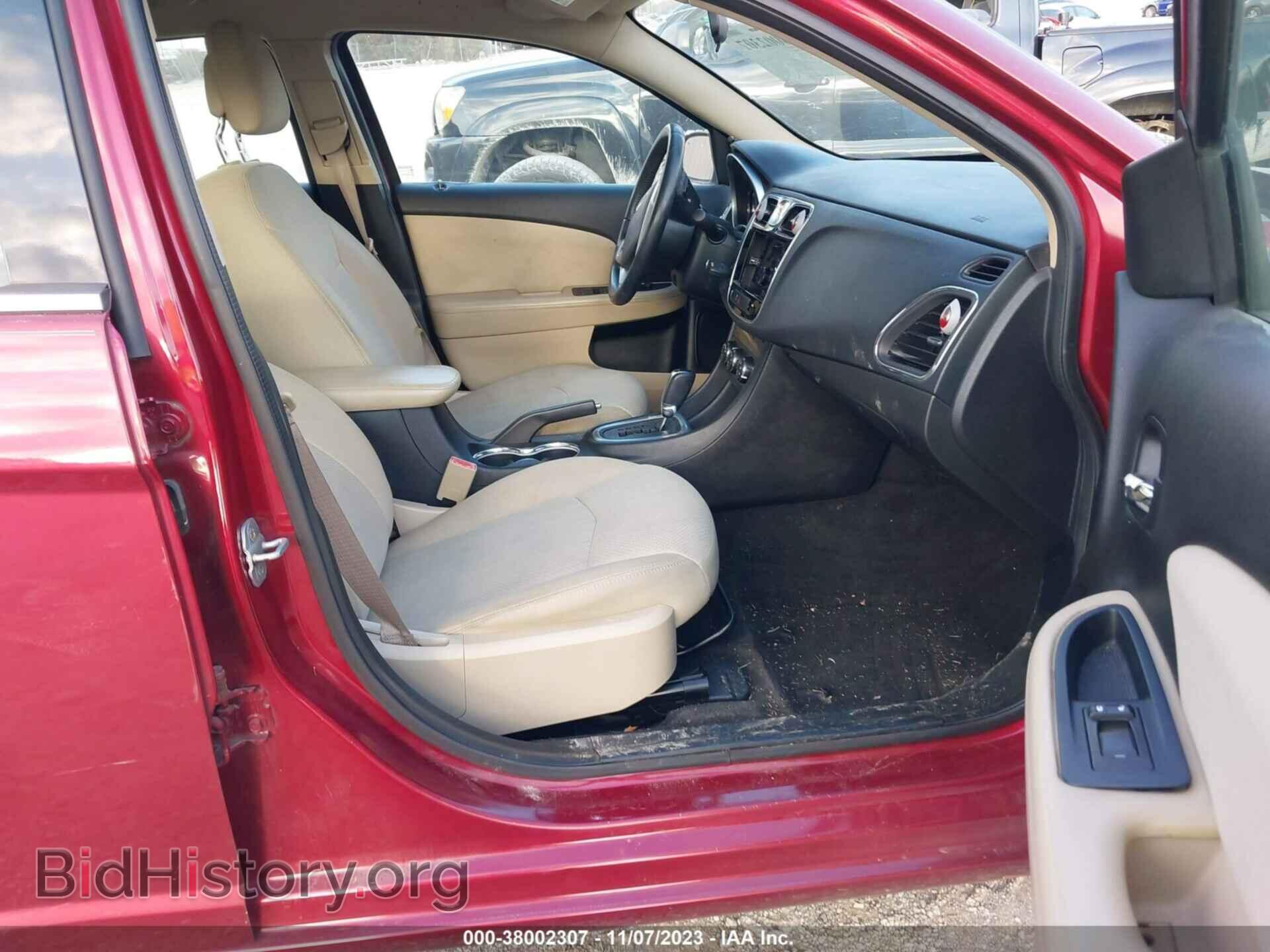 2012 CHRYSLER 200 - VIN: 1C3CCBBB2CN214563 - Фото 5