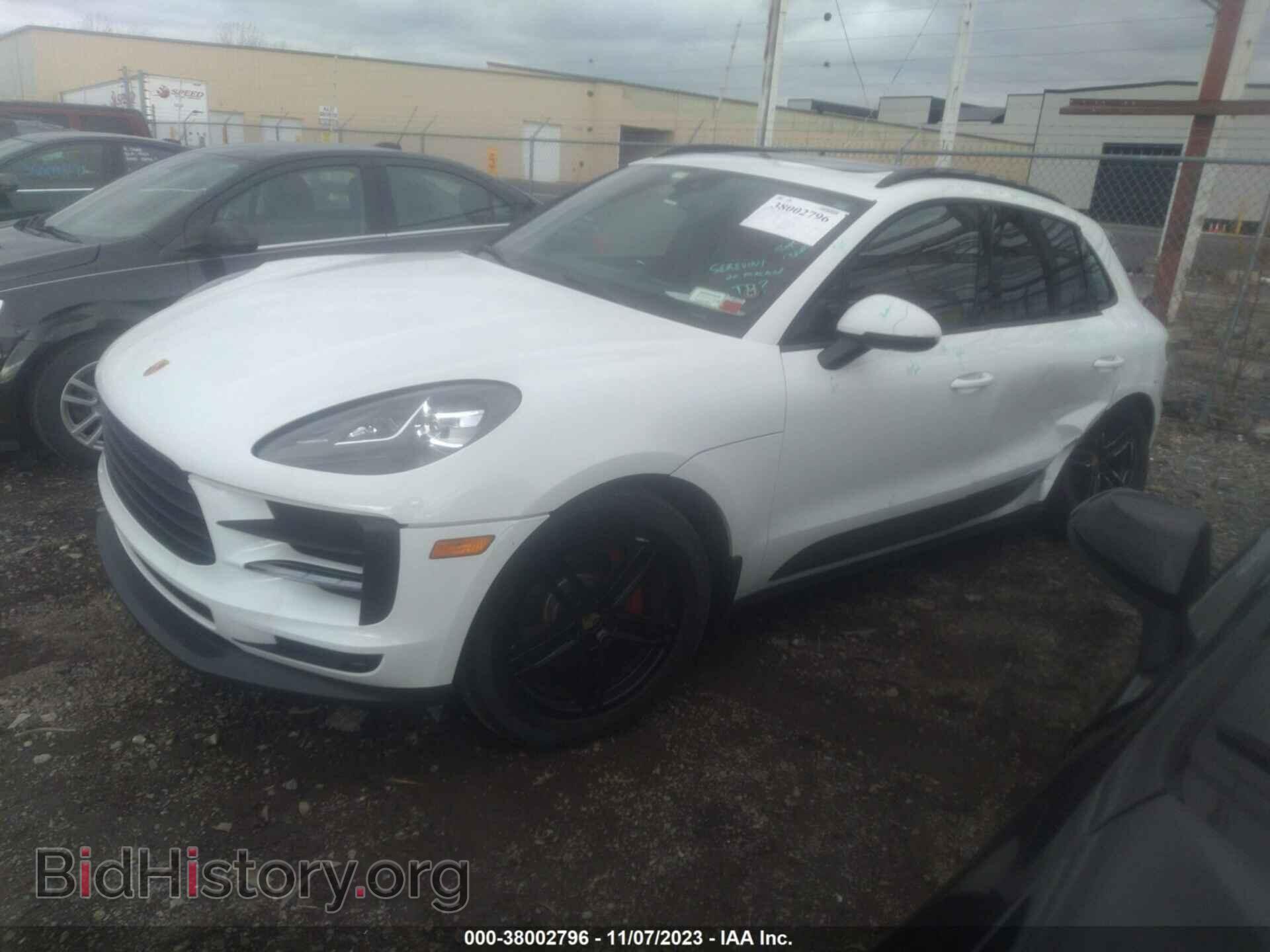 2020 PORSCHE MACAN - VIN: WP1AA2A51LLB11889 - Фото 2