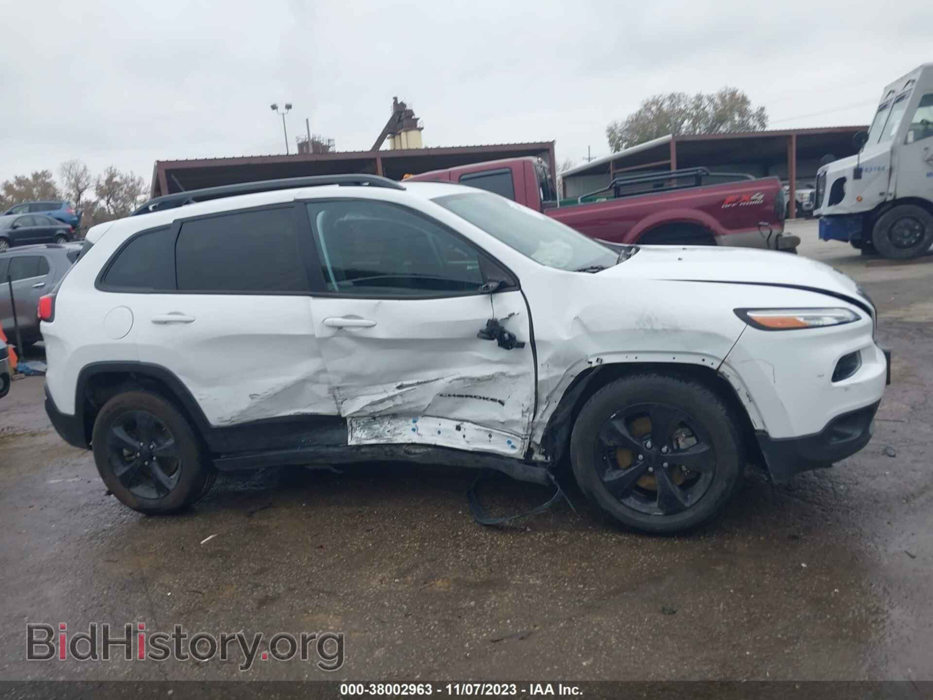 2018 JEEP CHEROKEE - VIN: 1C4PJMCB0JD532603 - Фото 6