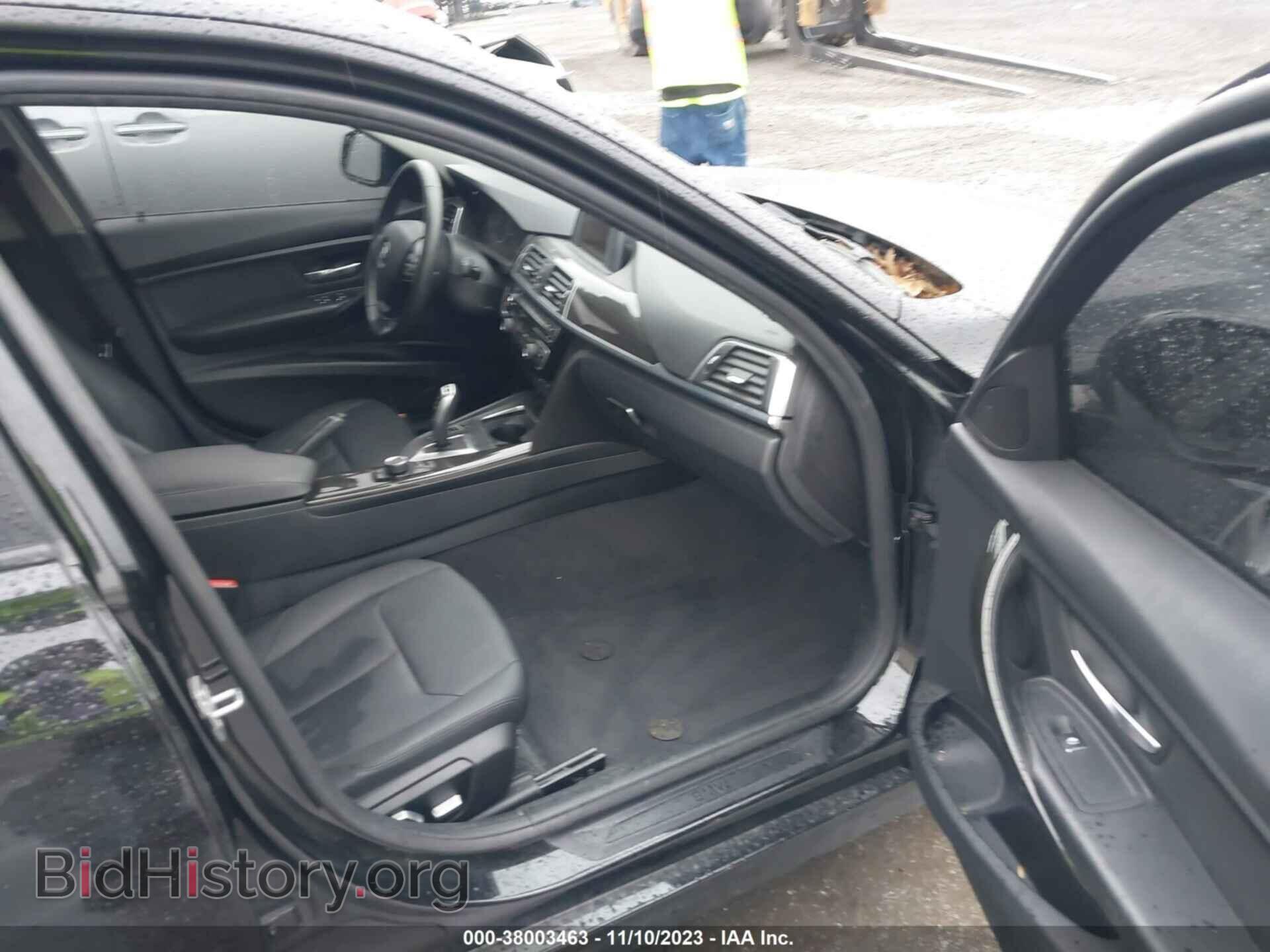 2017 BMW 320I - VIN: WBA8E5G37HNU43517 - Фото 5