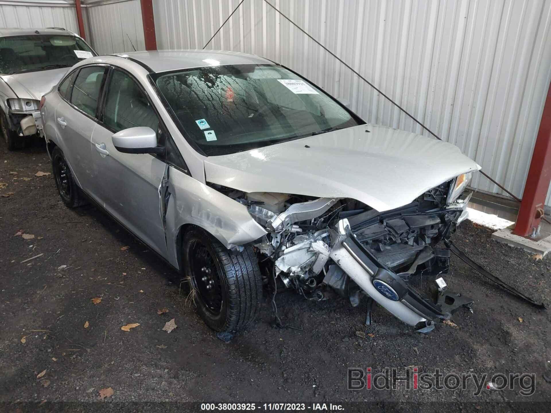 Photo 1FAHP3F2XCL288546 - FORD FOCUS 2012