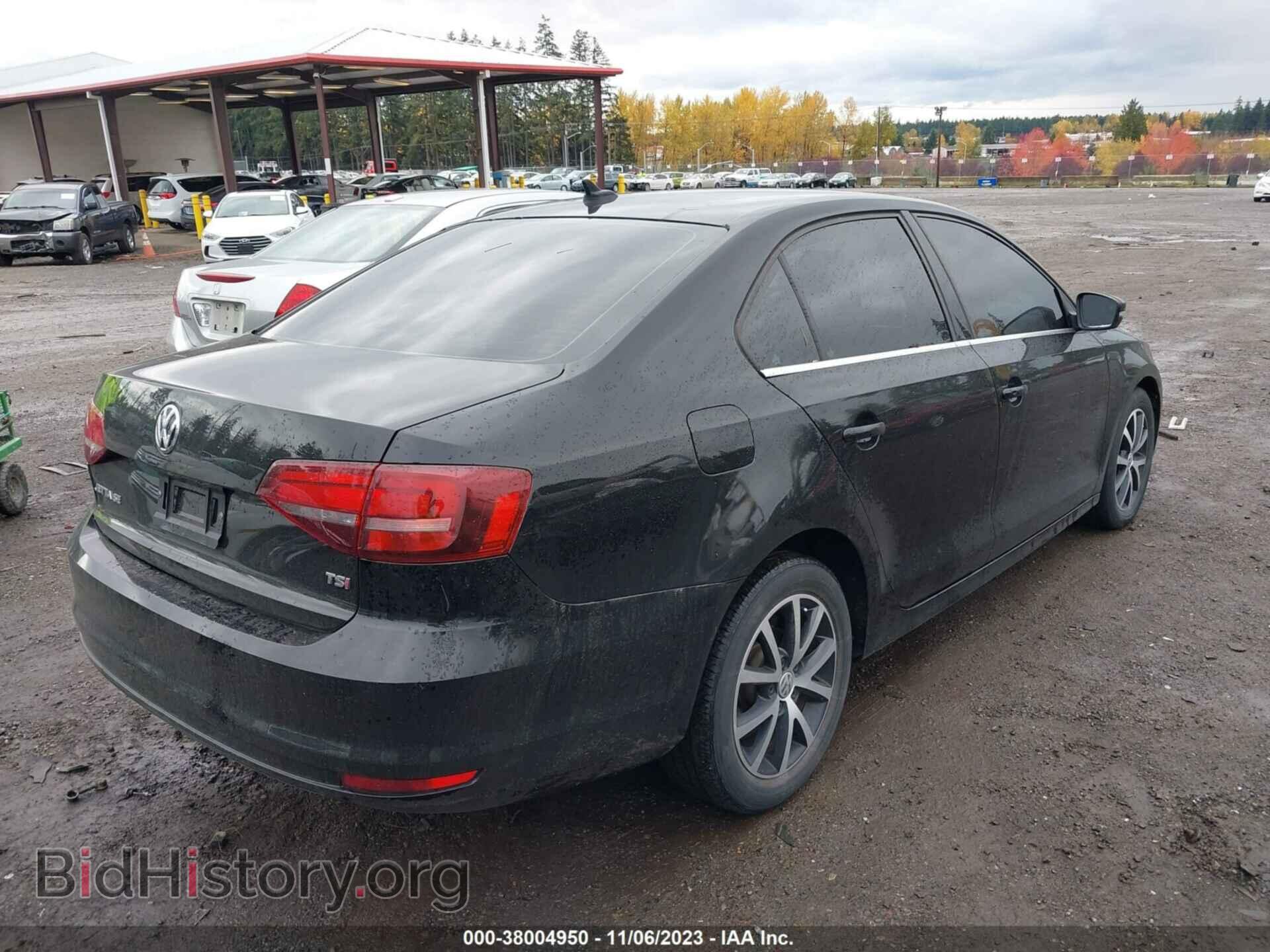 2017 VOLKSWAGEN JETTA - VIN: 3VWDB7AJ4HM407191 - Фото 4
