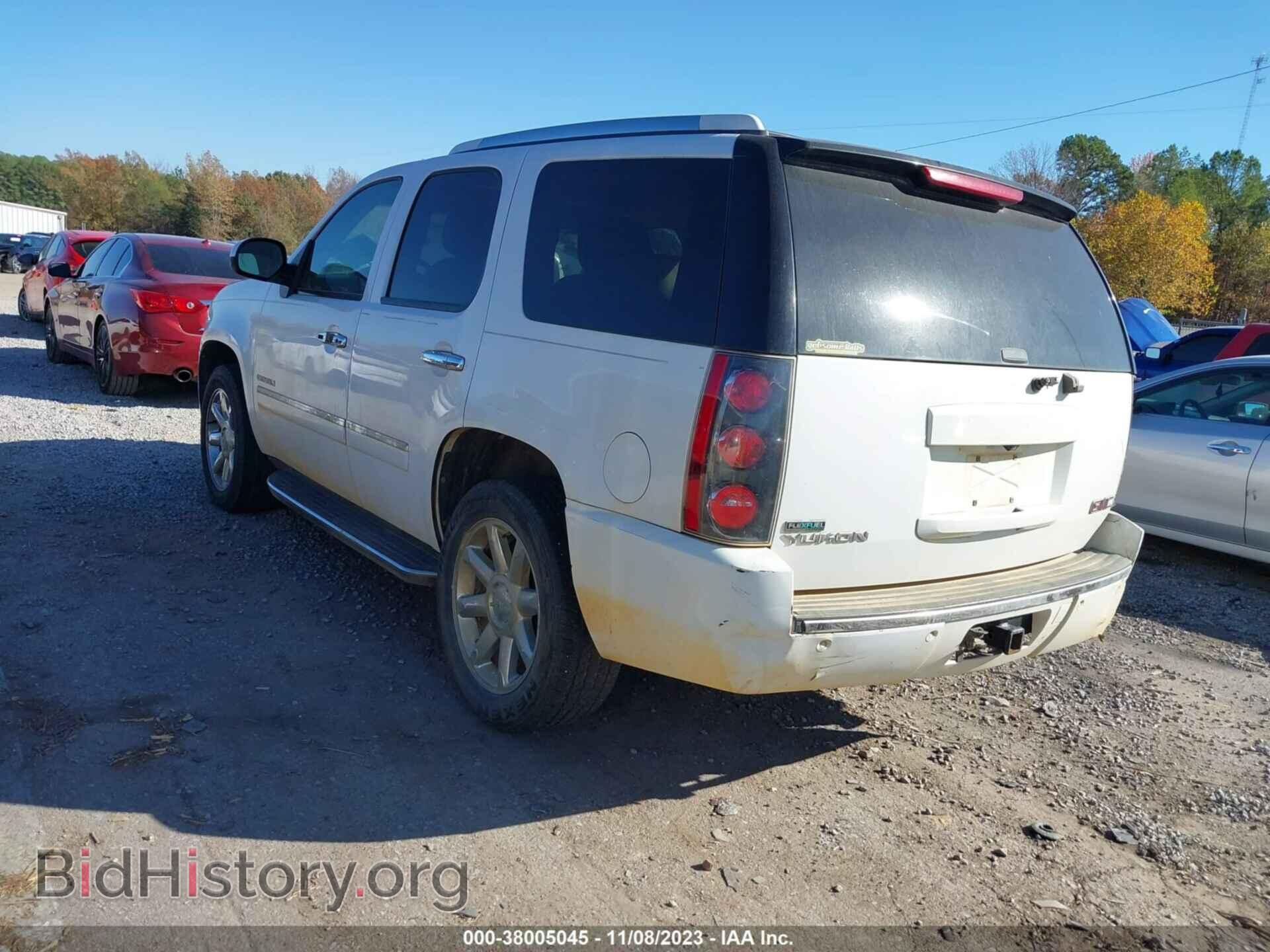 2011 GMC YUKON - VIN: 1GKS1EEF9BR146173 - Photo 3