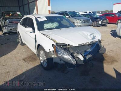 2013 Chrysler 200 Touring, белый — VIN 1C3CCBBG2DN658894, IAAI