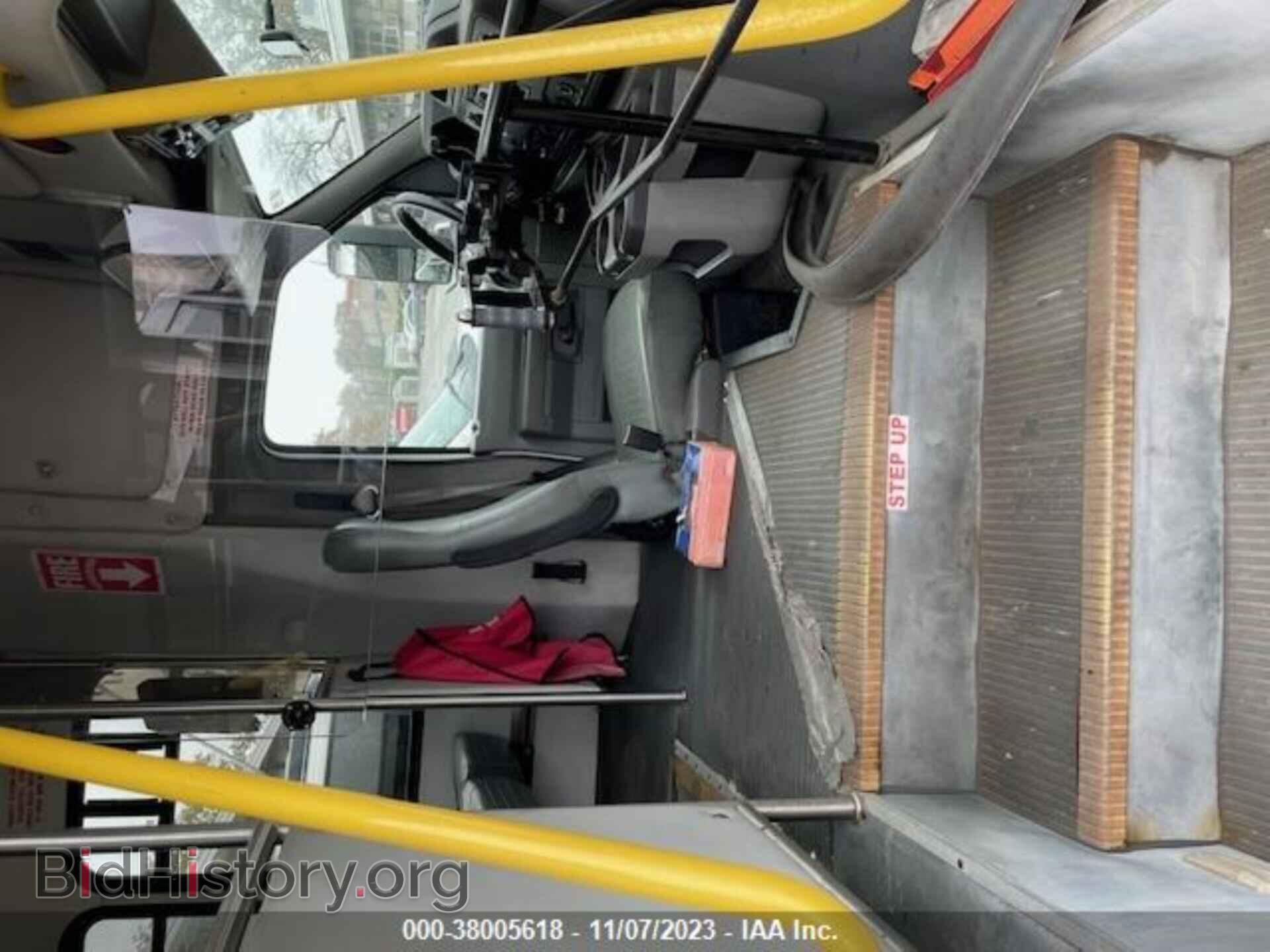 2009 FORD E-450 CUTAWAY - VIN: 1FDFE45S89DA84678 - Photo 6