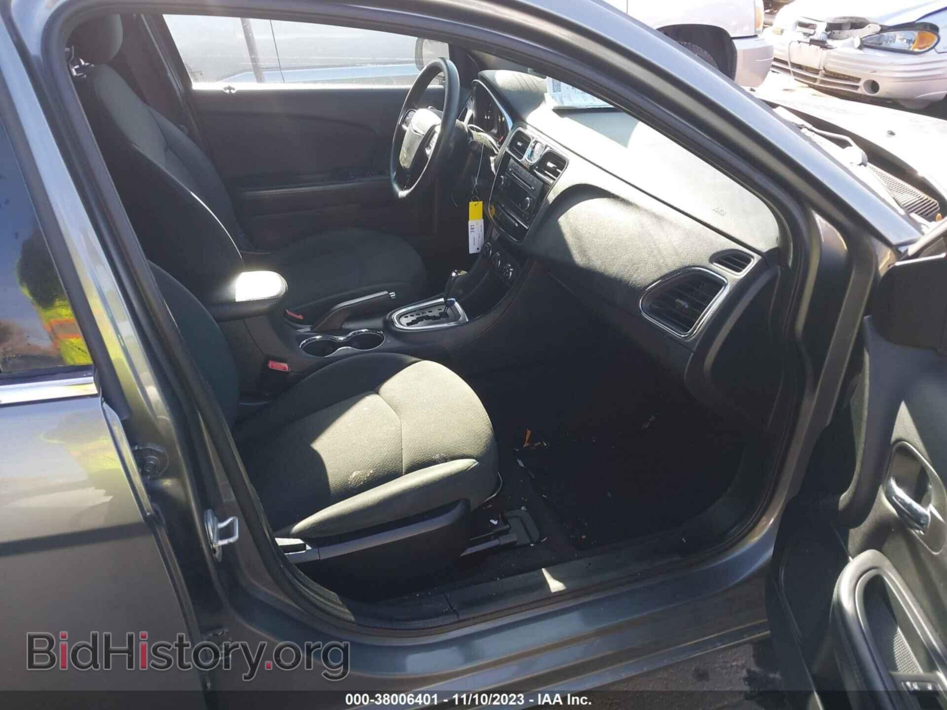 2012 CHRYSLER 200 - VIN: 1C3CCBAB5CN138600 - Фото 5