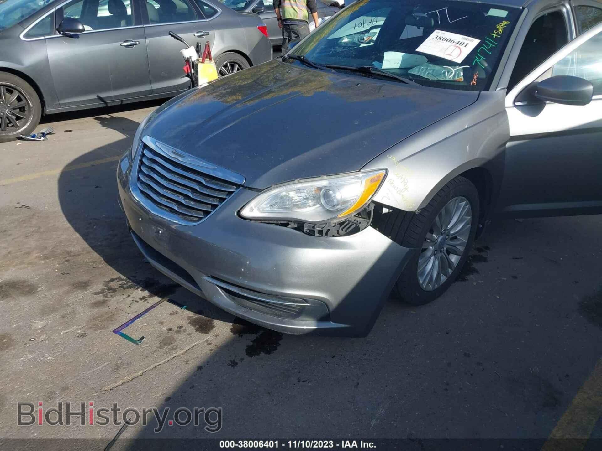 2012 CHRYSLER 200 - VIN: 1C3CCBAB5CN138600 - Фото 6