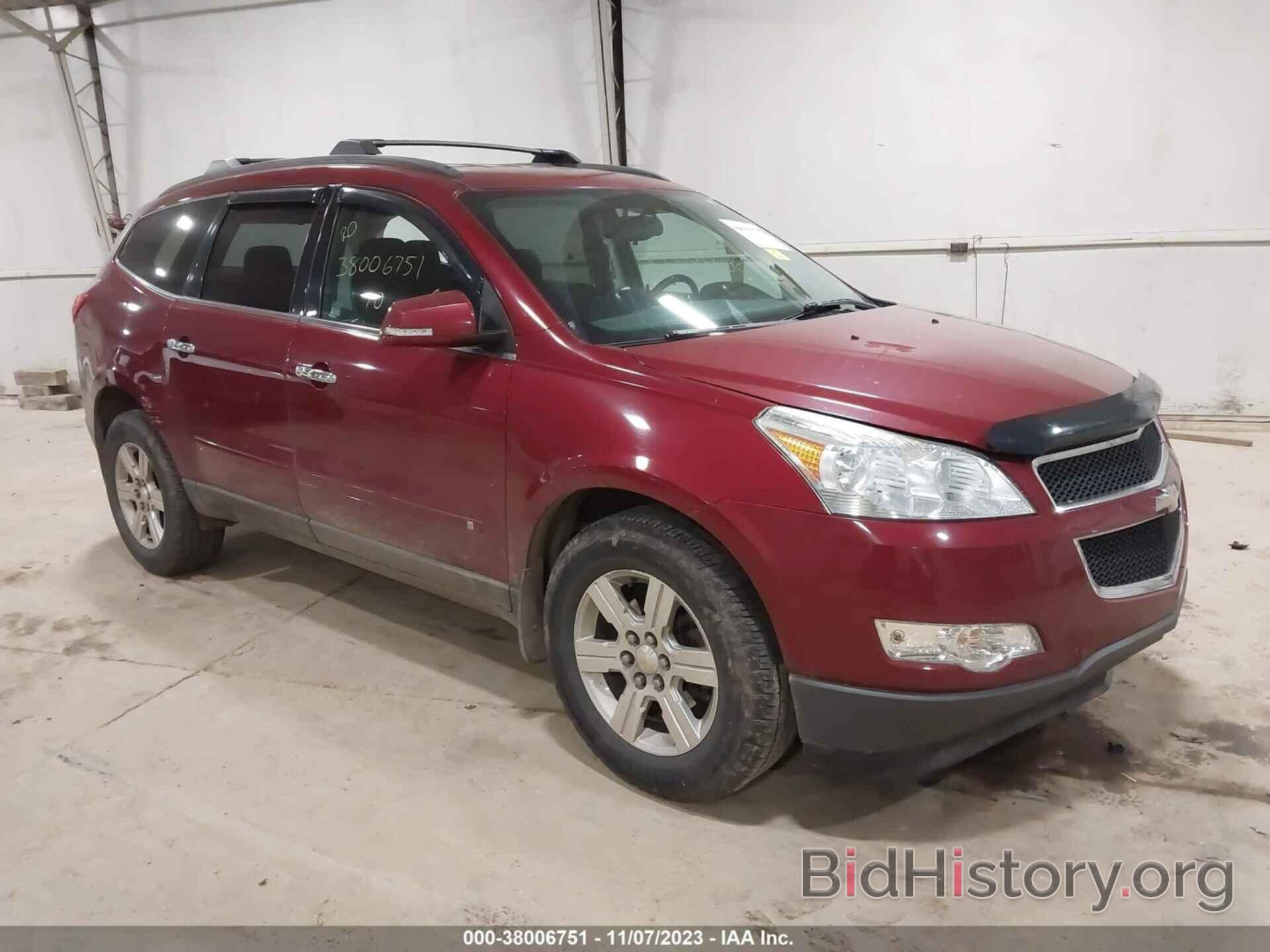 Photo 1GNLVFED5AS107829 - CHEVROLET TRAVERSE 2010