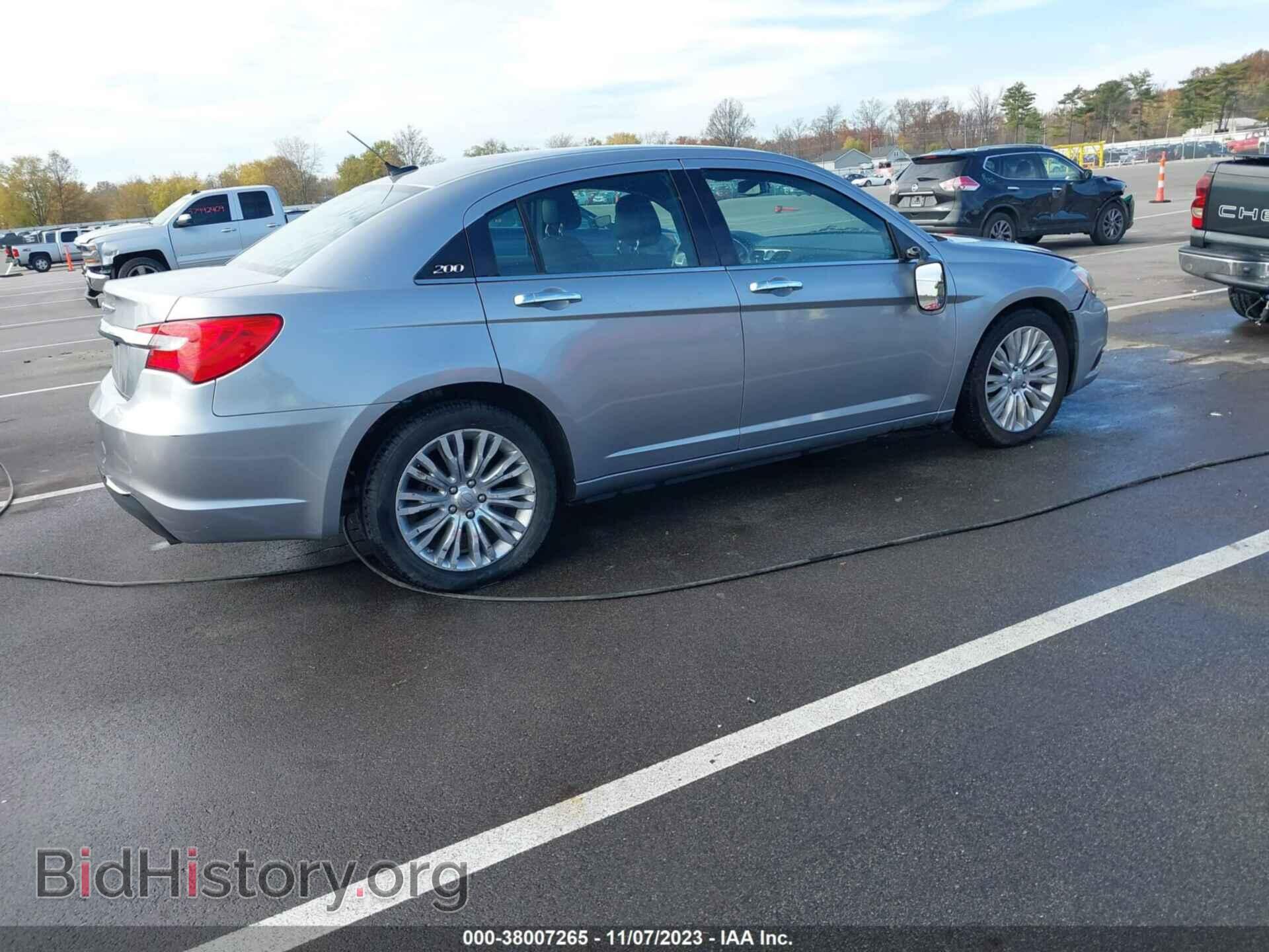 2013 CHRYSLER 200 - VIN: 1C3CCBCG8DN510604 - Photo 4