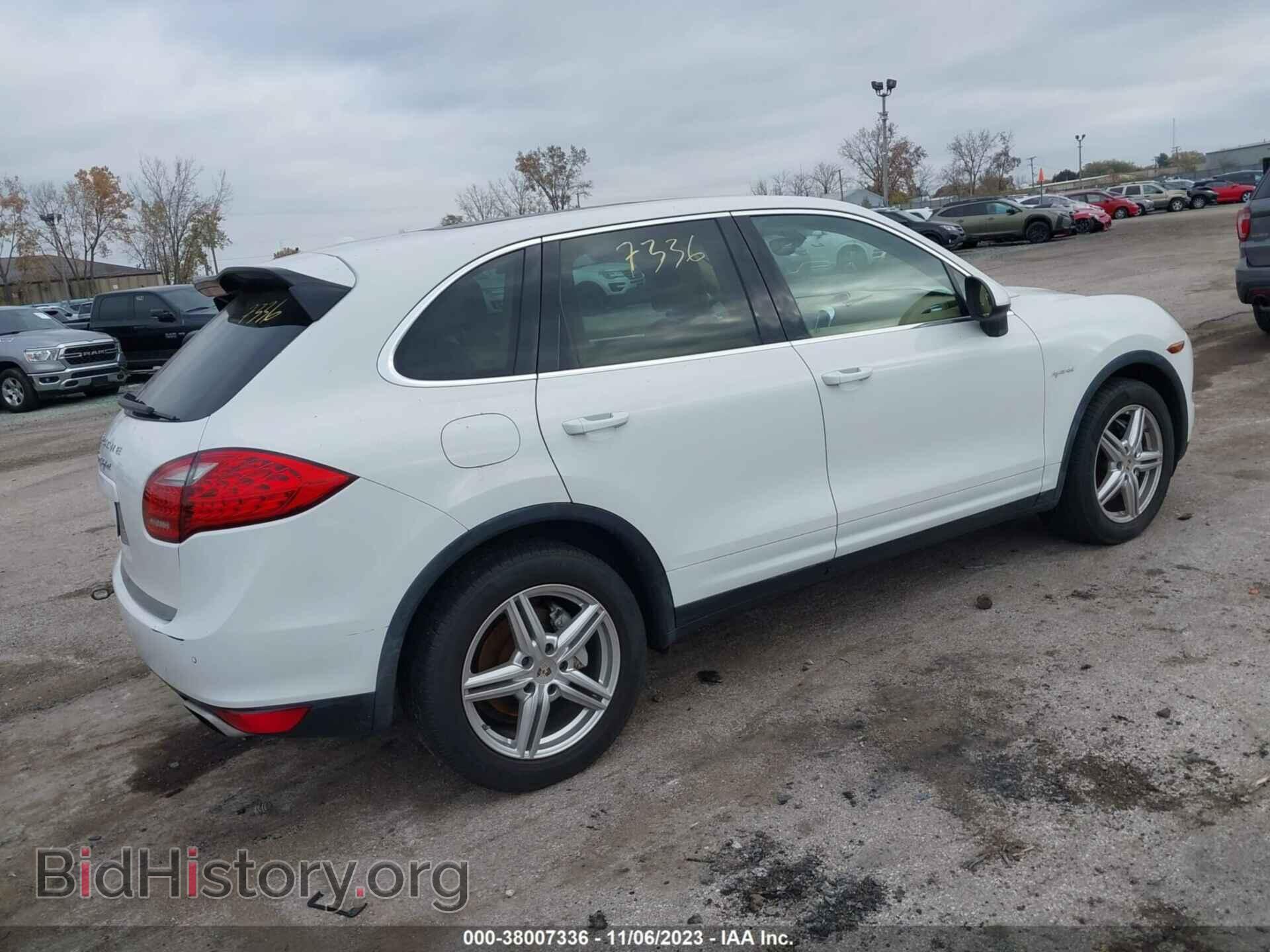 2012 PORSCHE CAYENNE - VIN: WP1AE2A2XCLA93323 - Фото 4