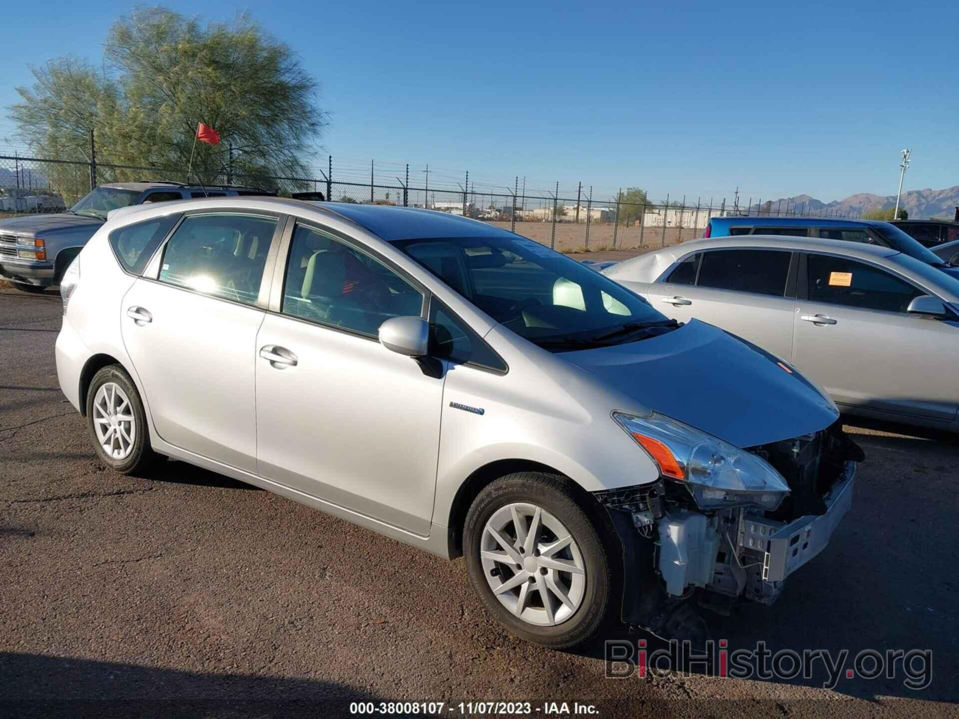 Photo JTDZN3EU4EJ006567 - TOYOTA PRIUS V 2014