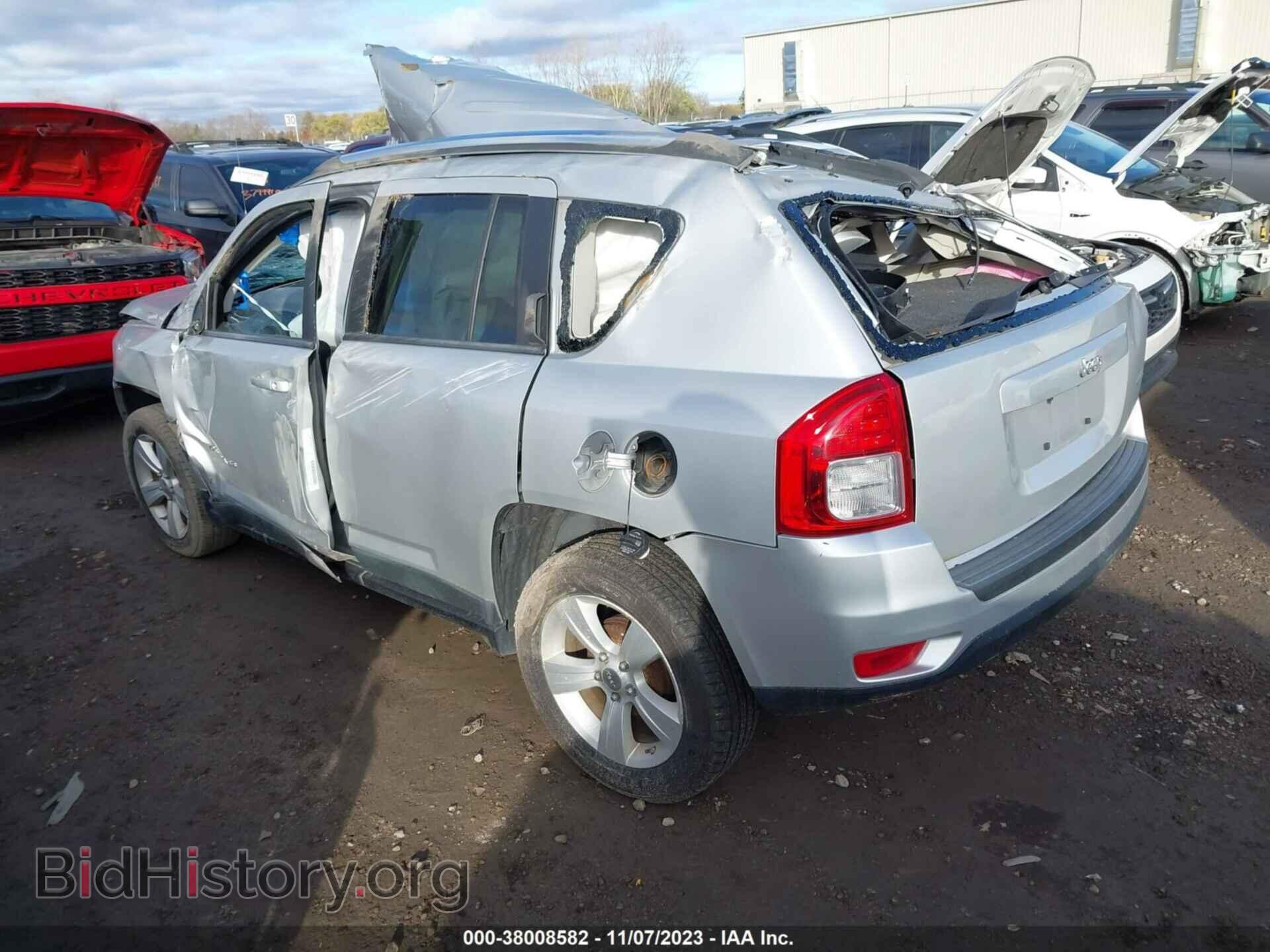 2011 JEEP COMPASS - VIN: 1J4NT1FB8BD170723 - Фото 3