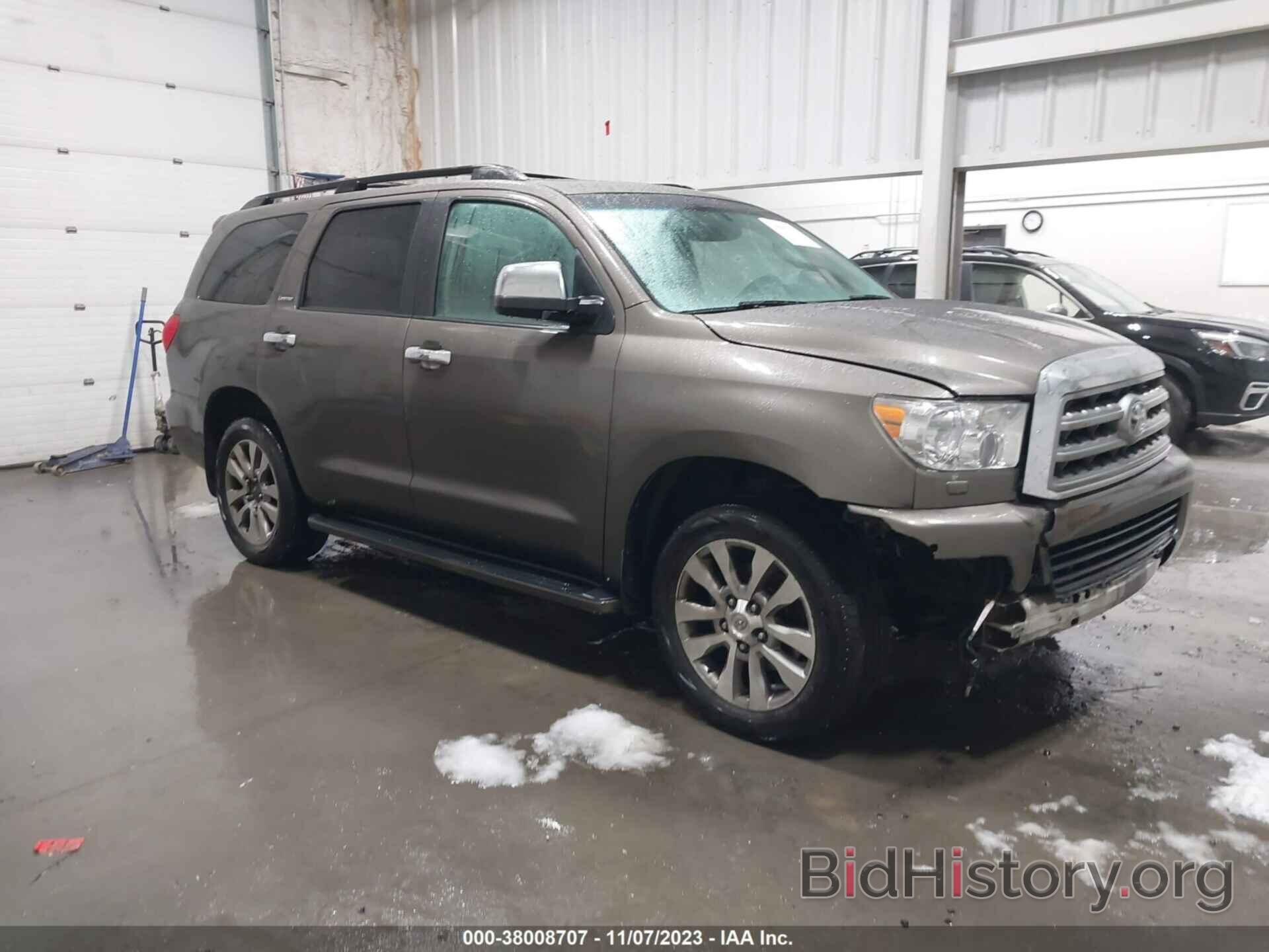 Photo 5TDJY5G18BS046846 - TOYOTA SEQUOIA 2011