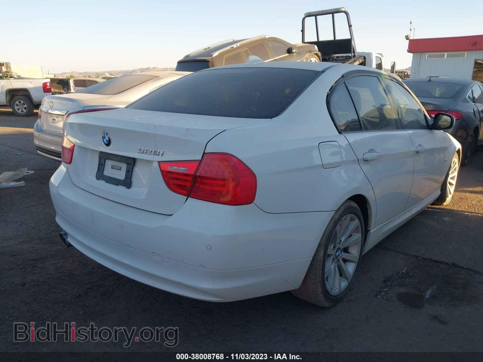 2011 BMW 3 SERIES - VIN: WBAPH7C50BE682839 - Фото 4