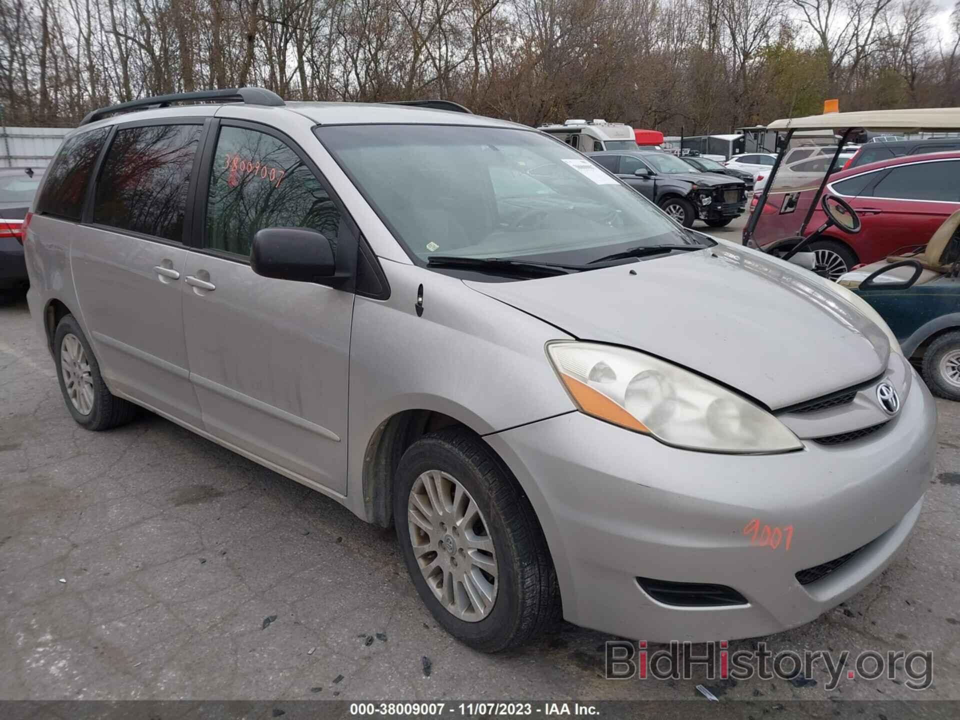 Photo 5TDBK23C48S015680 - TOYOTA SIENNA 2008