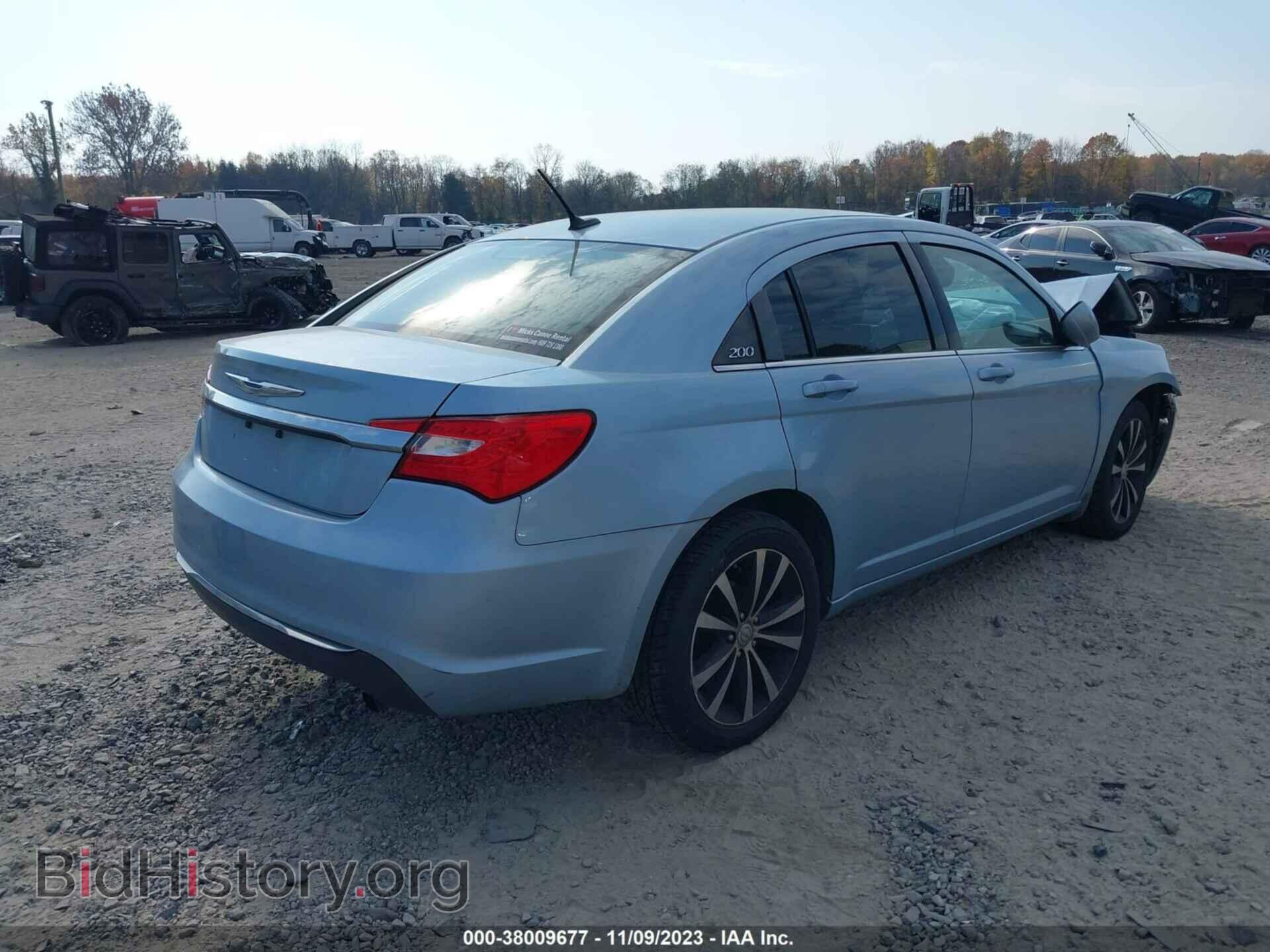 2013 CHRYSLER 200 - VIN: 1C3CCBAB3DN704819 - Фото 4