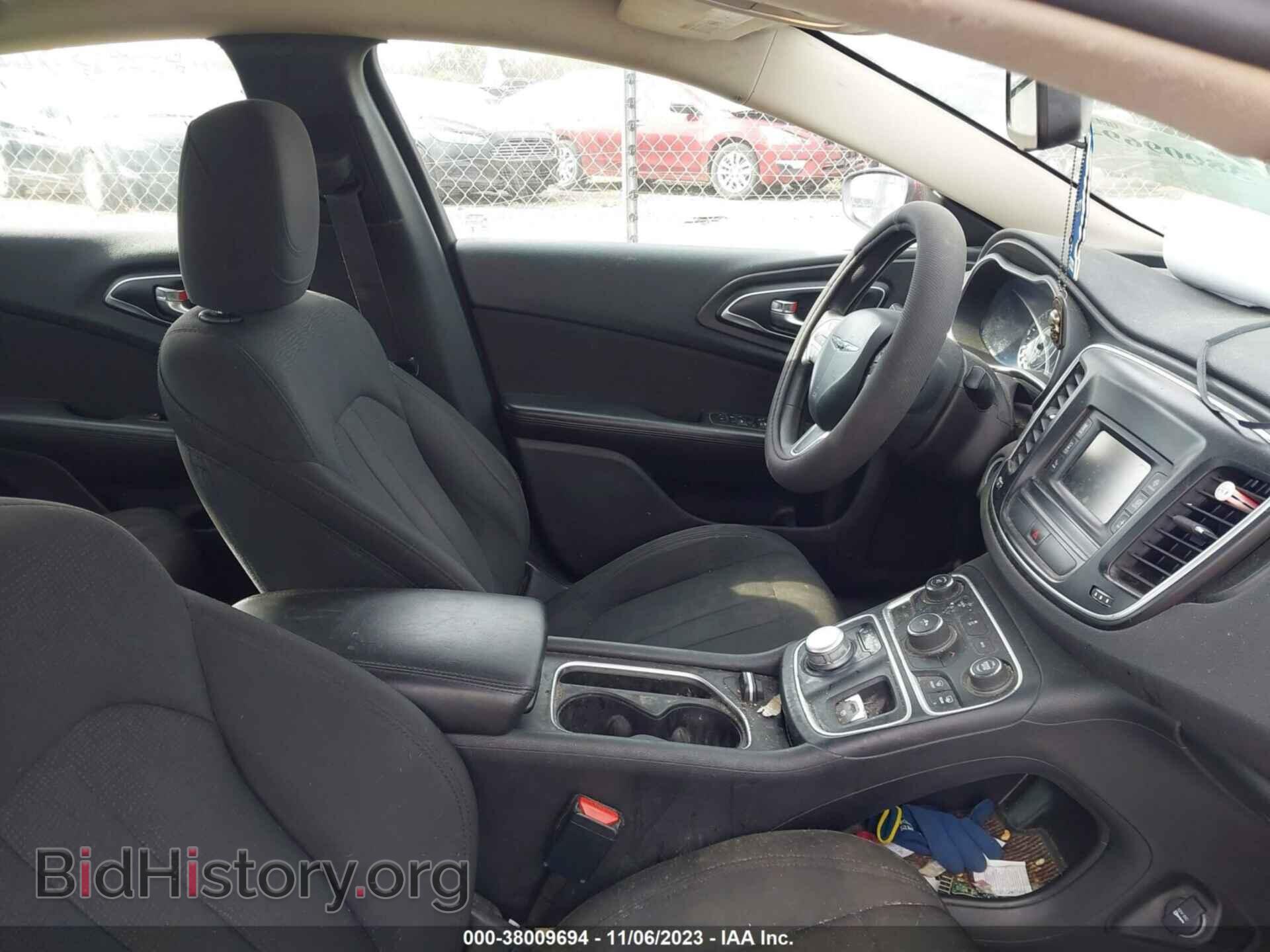 2016 CHRYSLER 200 - VIN: 1C3CCCAB5GN156512 - Photo 5