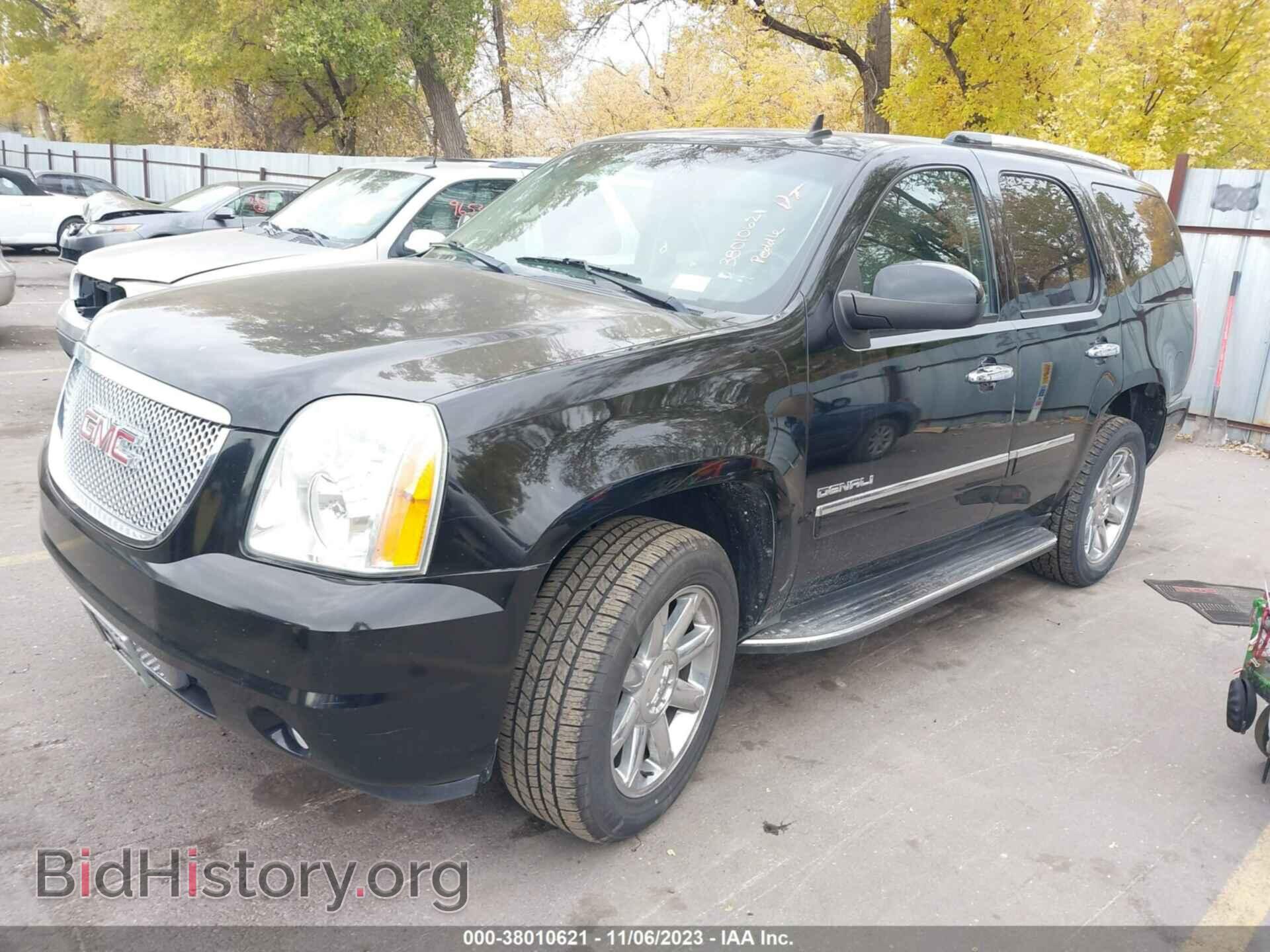 2013 GMC YUKON - VIN: 1GKS2EEF3DR302711 - Фото 2