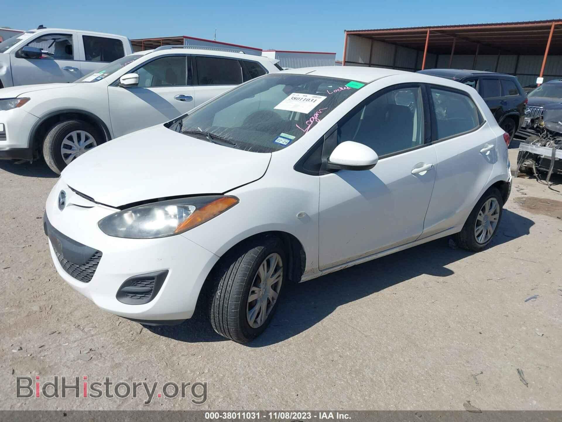 2013 MAZDA MAZDA2 - VIN: JM1DE1KZ7D0154571 - Фото 2