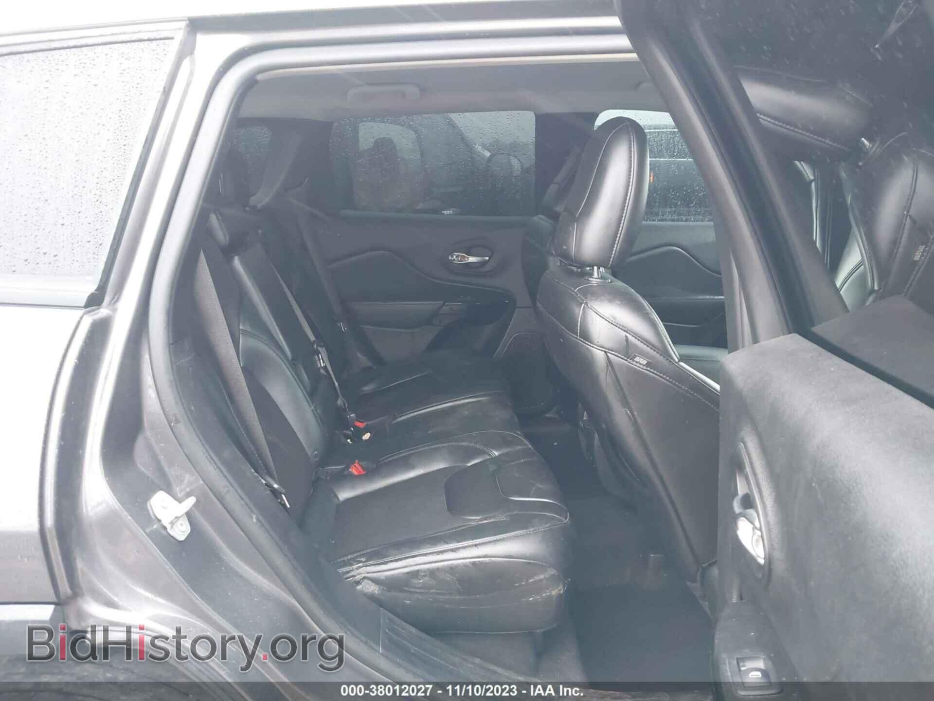 2019 JEEP CHEROKEE - VIN: 1C4PJLLB9KD455581 - Фото 8