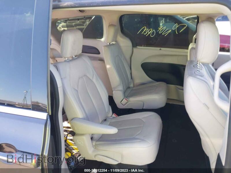 2020 Chrysler PACIFICA (VIN 2C4RC1BG5LR235809) — фото 8 из 16