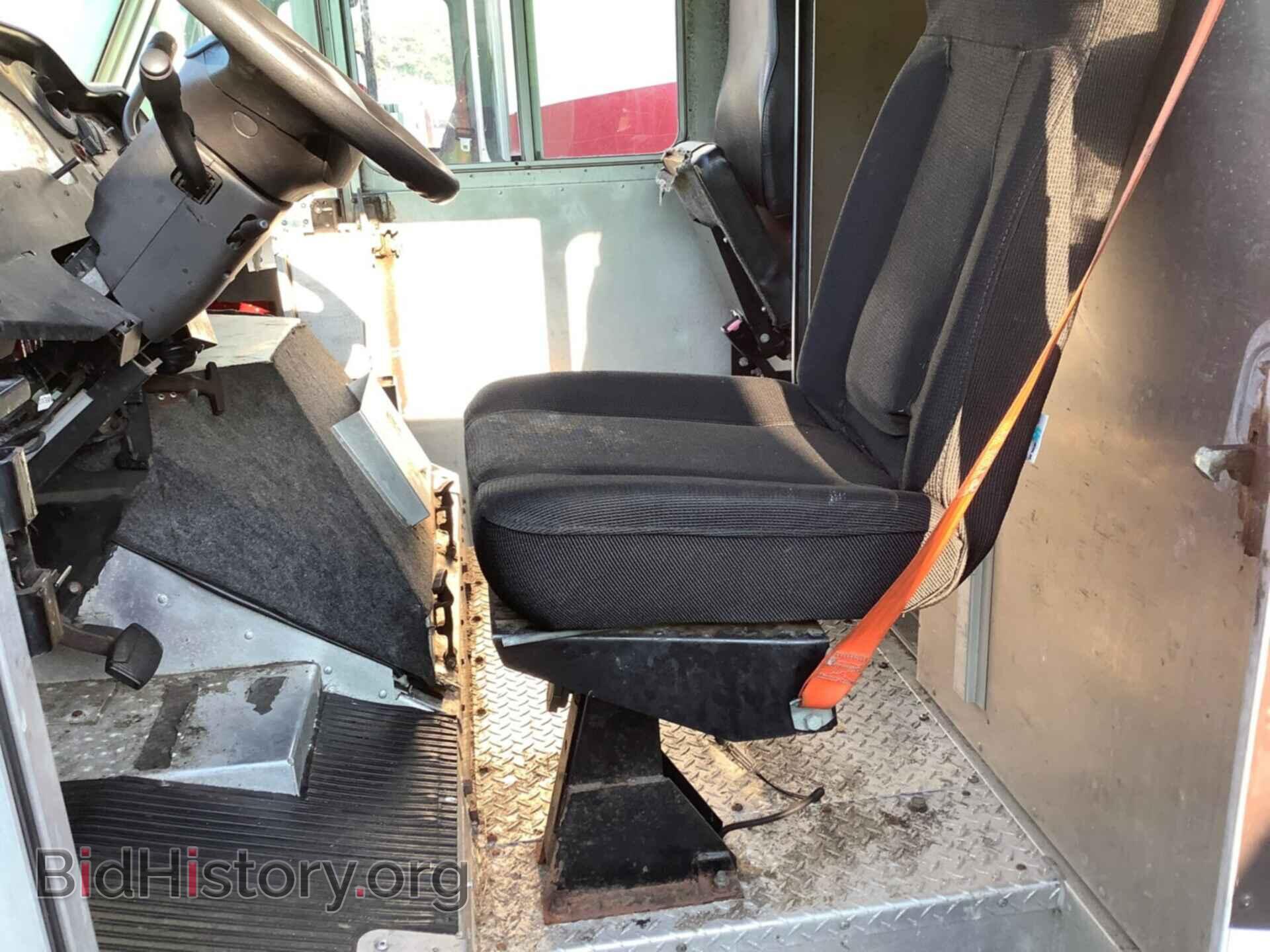 2011 FORD E-350 STRIPPED - VIN: 1FC2E3KL1BDA13256 - Photo 2