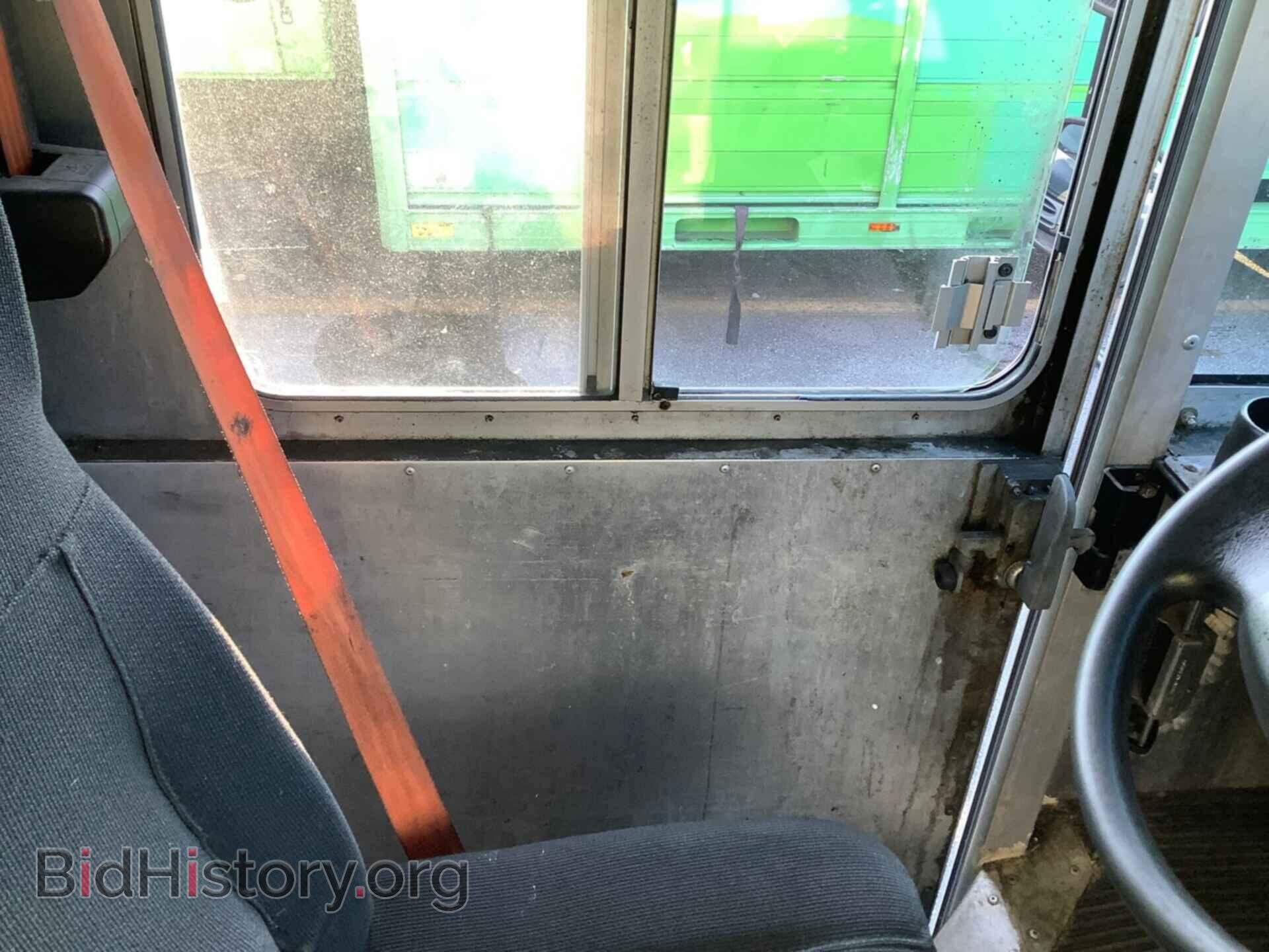 2011 FORD E-350 STRIPPED - VIN: 1FC2E3KL1BDA13256 - Photo 23