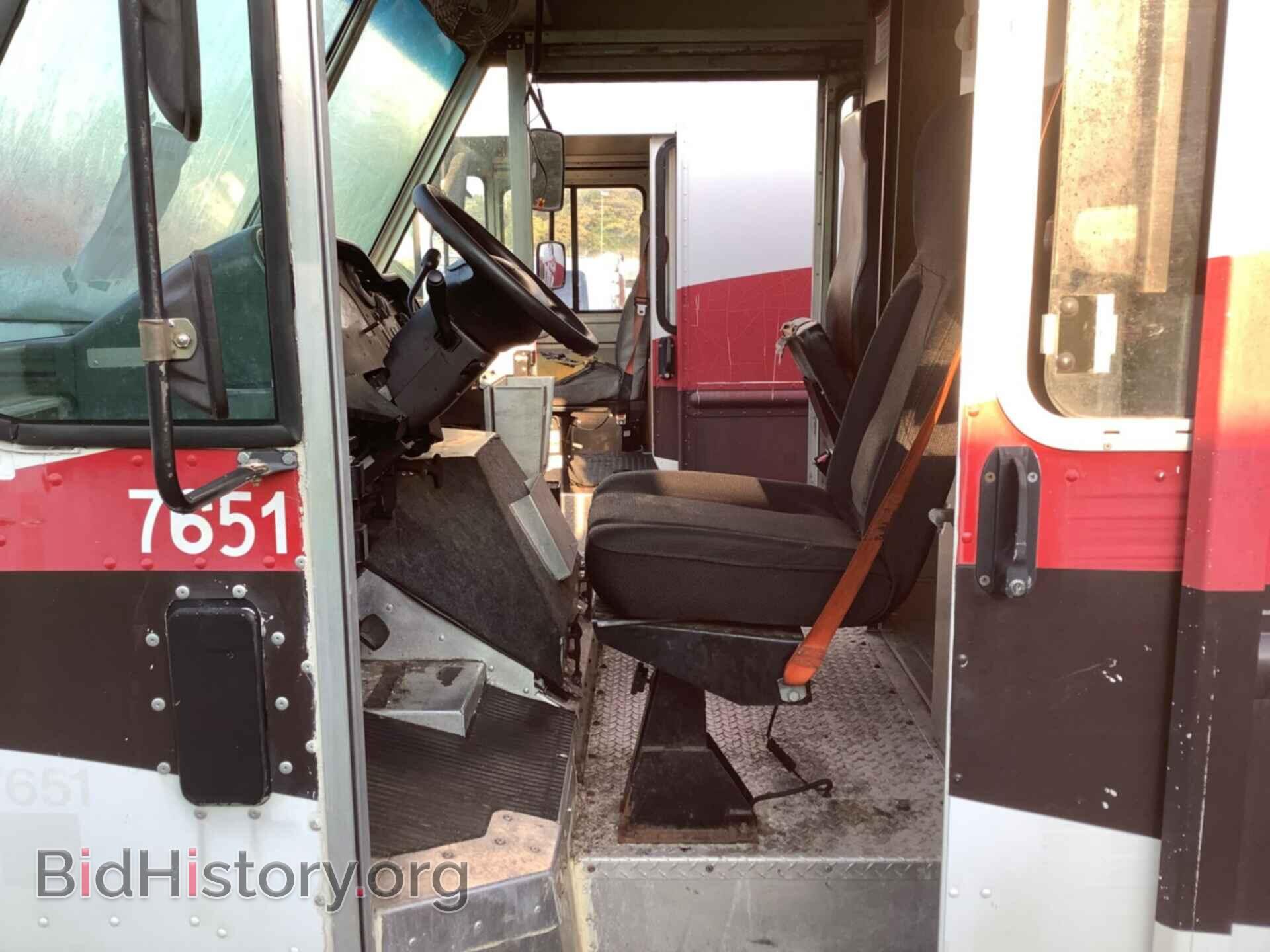 2011 FORD E-350 STRIPPED - VIN: 1FC2E3KL1BDA13256 - Photo 28