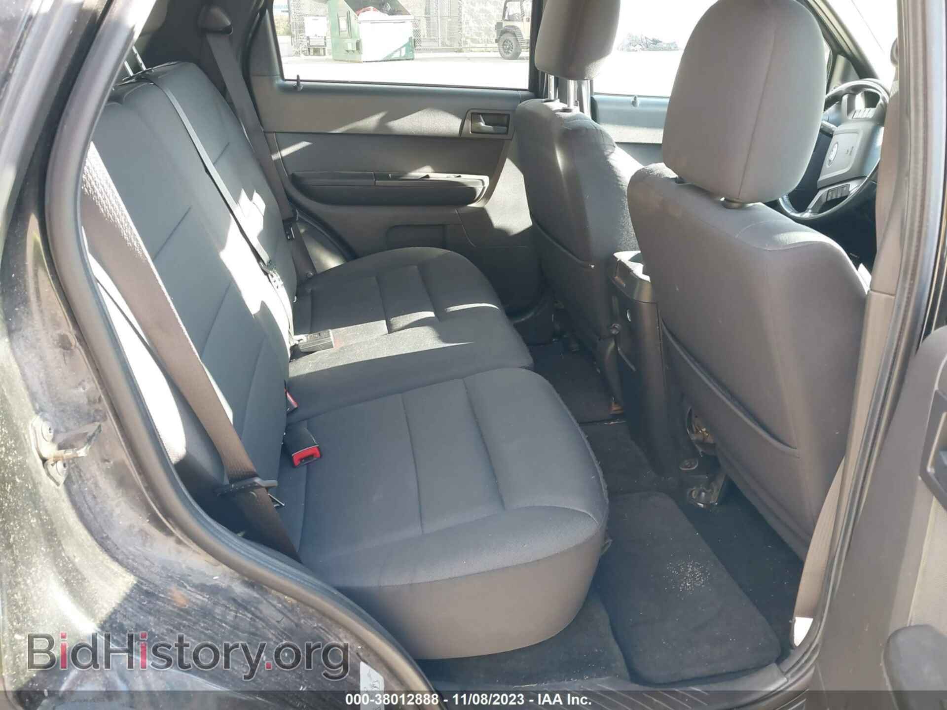 2011 FORD ESCAPE - VIN: 1FMCU9DGXBKB03975 - Фото 8