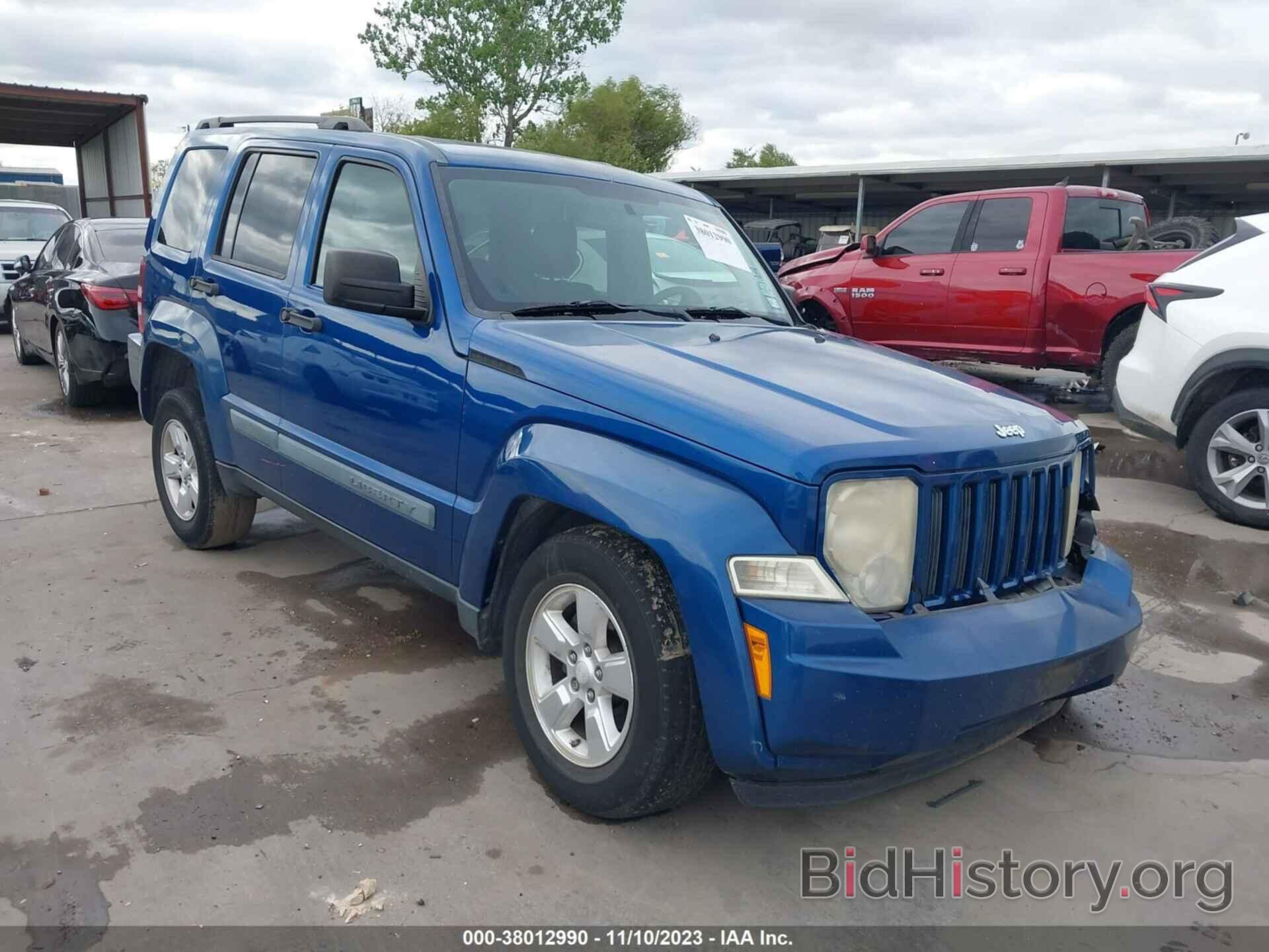 Фотография 1J8GP28K49W553264 - JEEP LIBERTY 2009