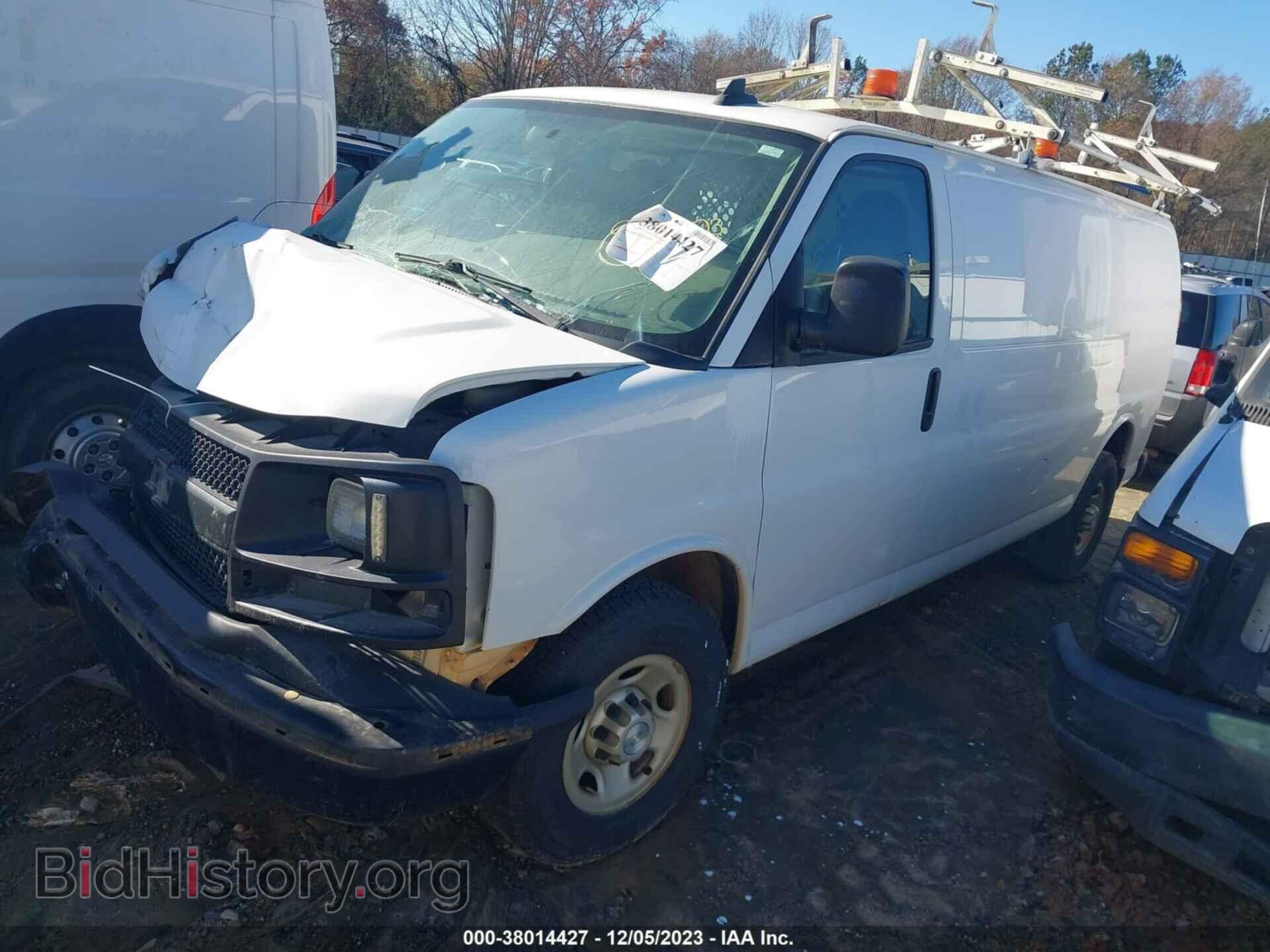 2016 CHEVROLET EXPRESS 2500 - VIN: 1GCWGBFF1G1284367 - Фото 2