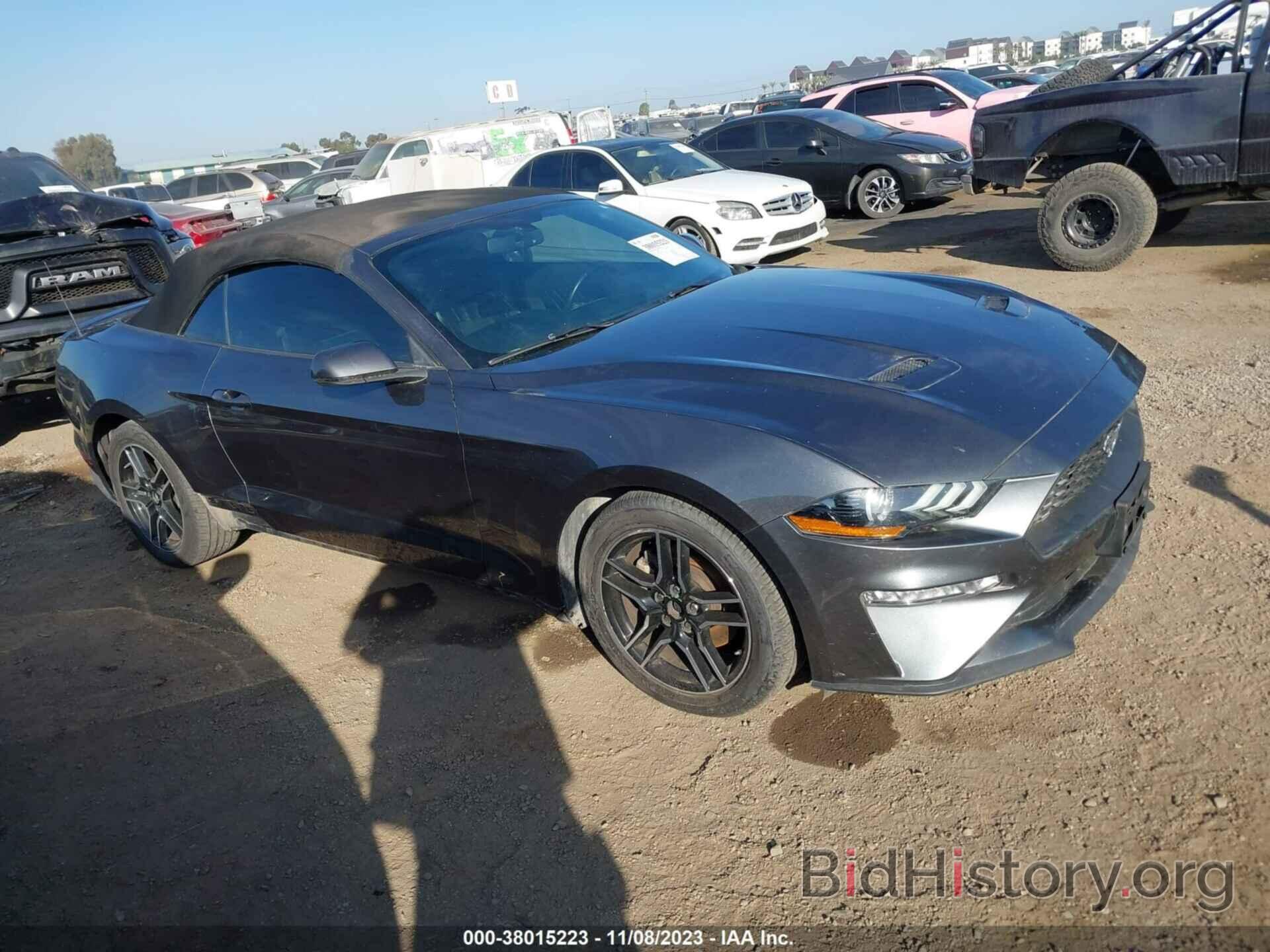 Photo 1FATP8UH5L5137357 - FORD MUSTANG 2020
